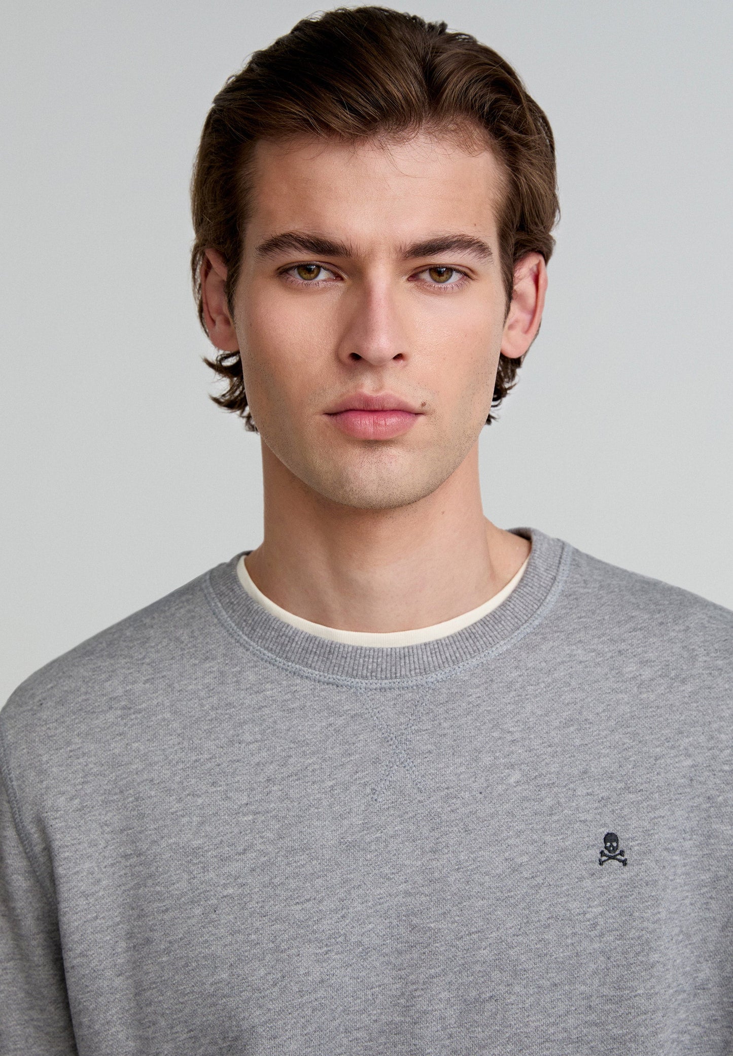 BASIC SWEATER DOODSHOOFD