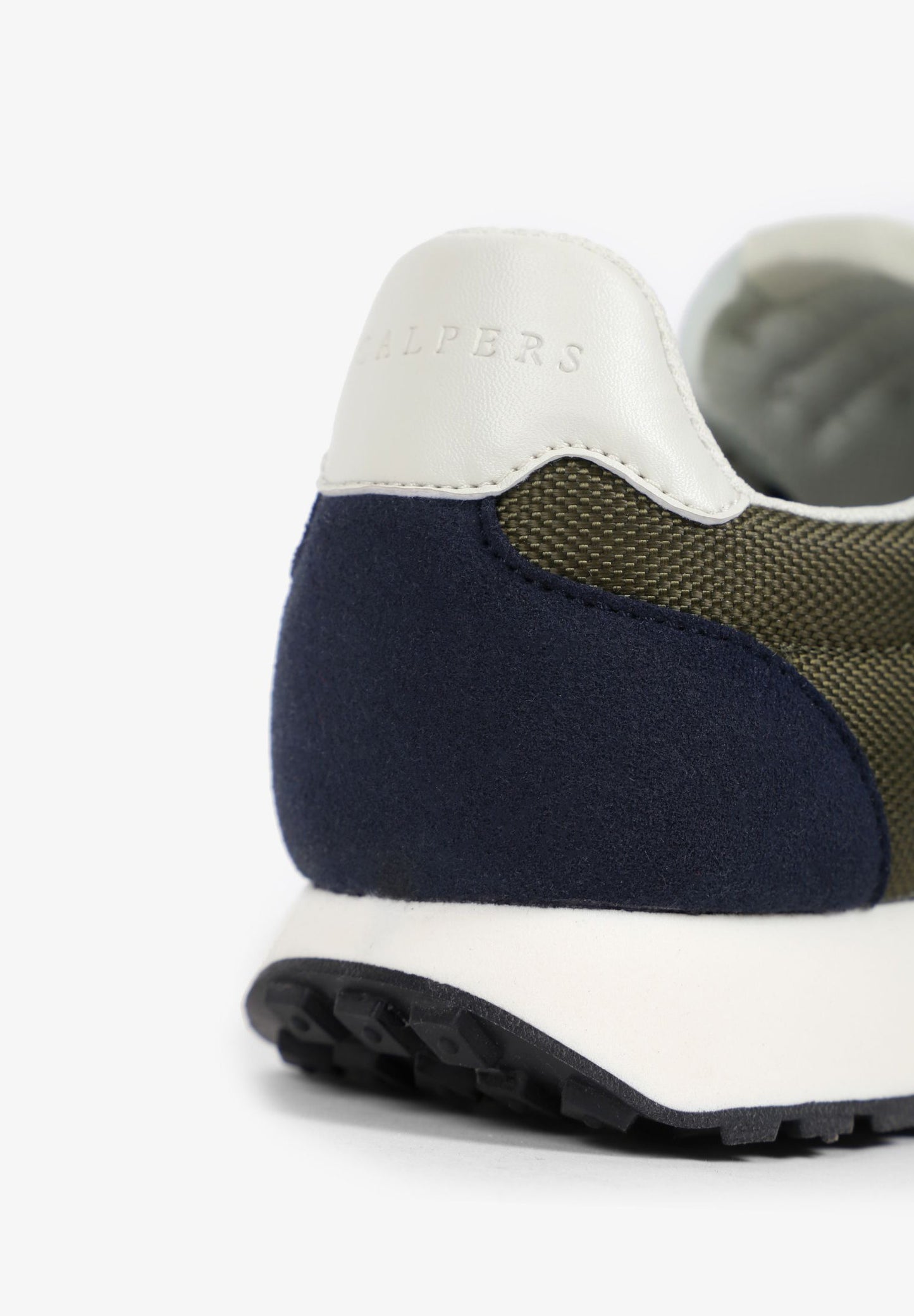 SNEAKERS BÁSICAS CALAVERA - Scalpers