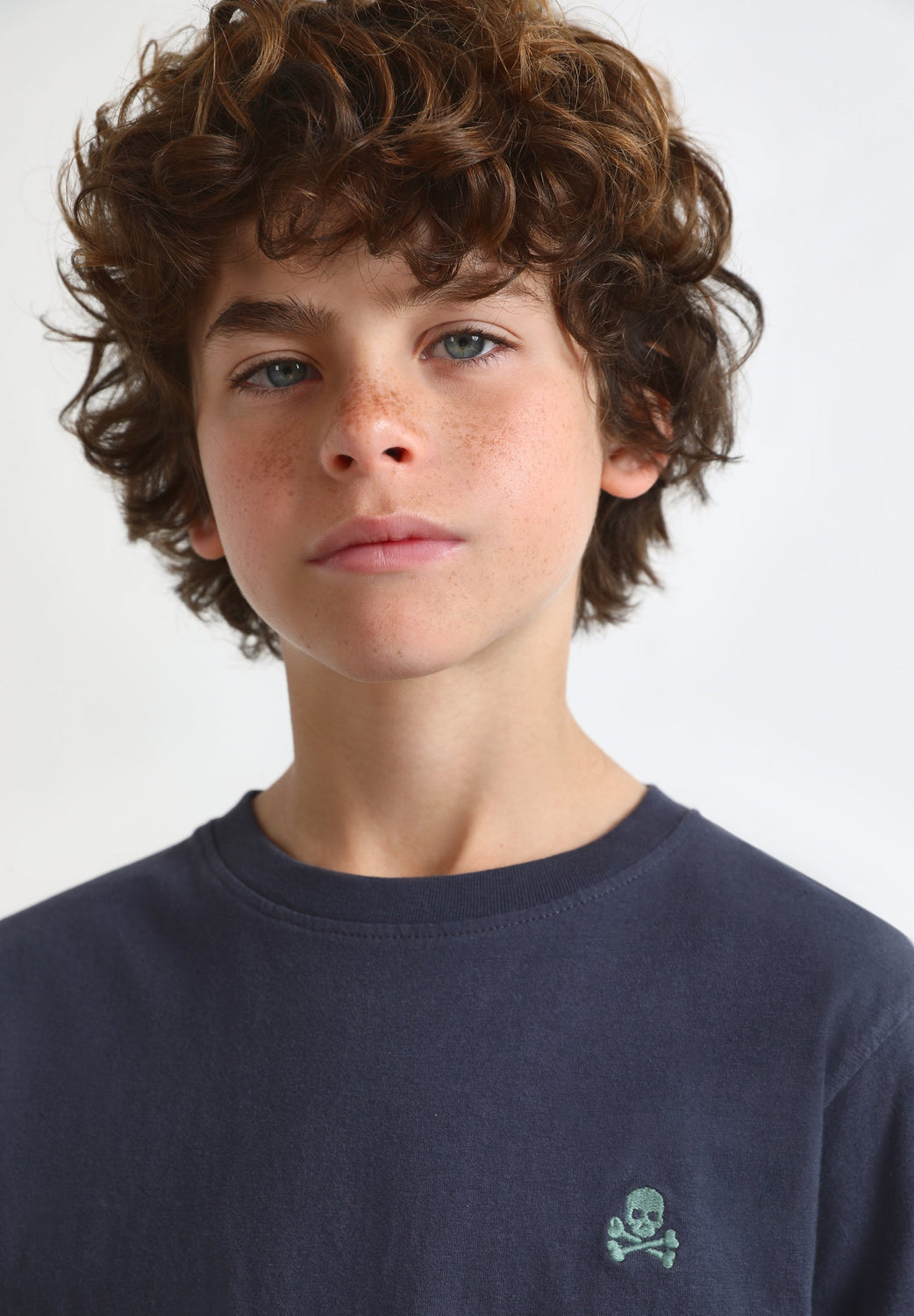 CAMISETA BÁSICA CALAVERA - Scalpers