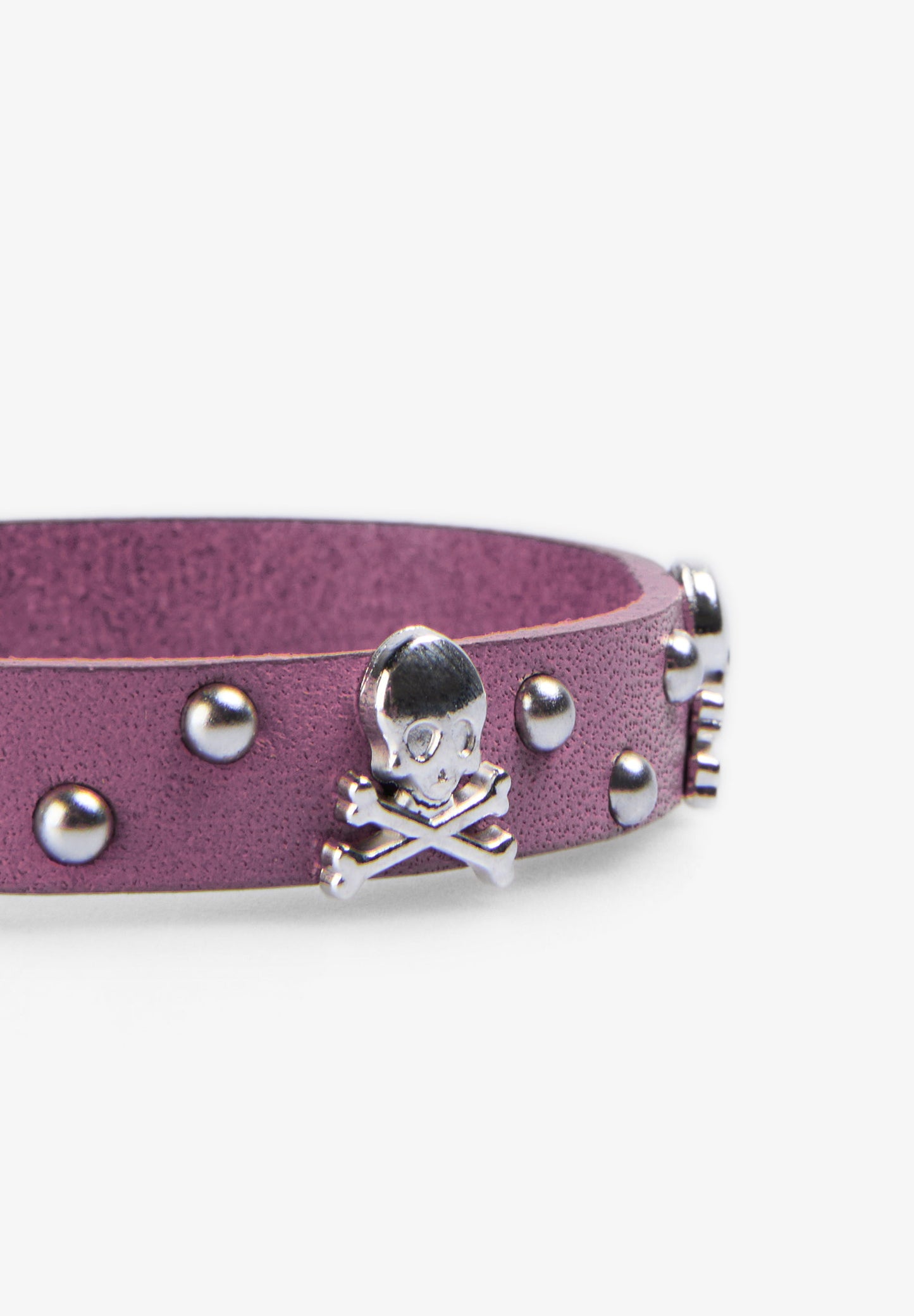 ARMBAND DOODSKOPJES EN STUDS