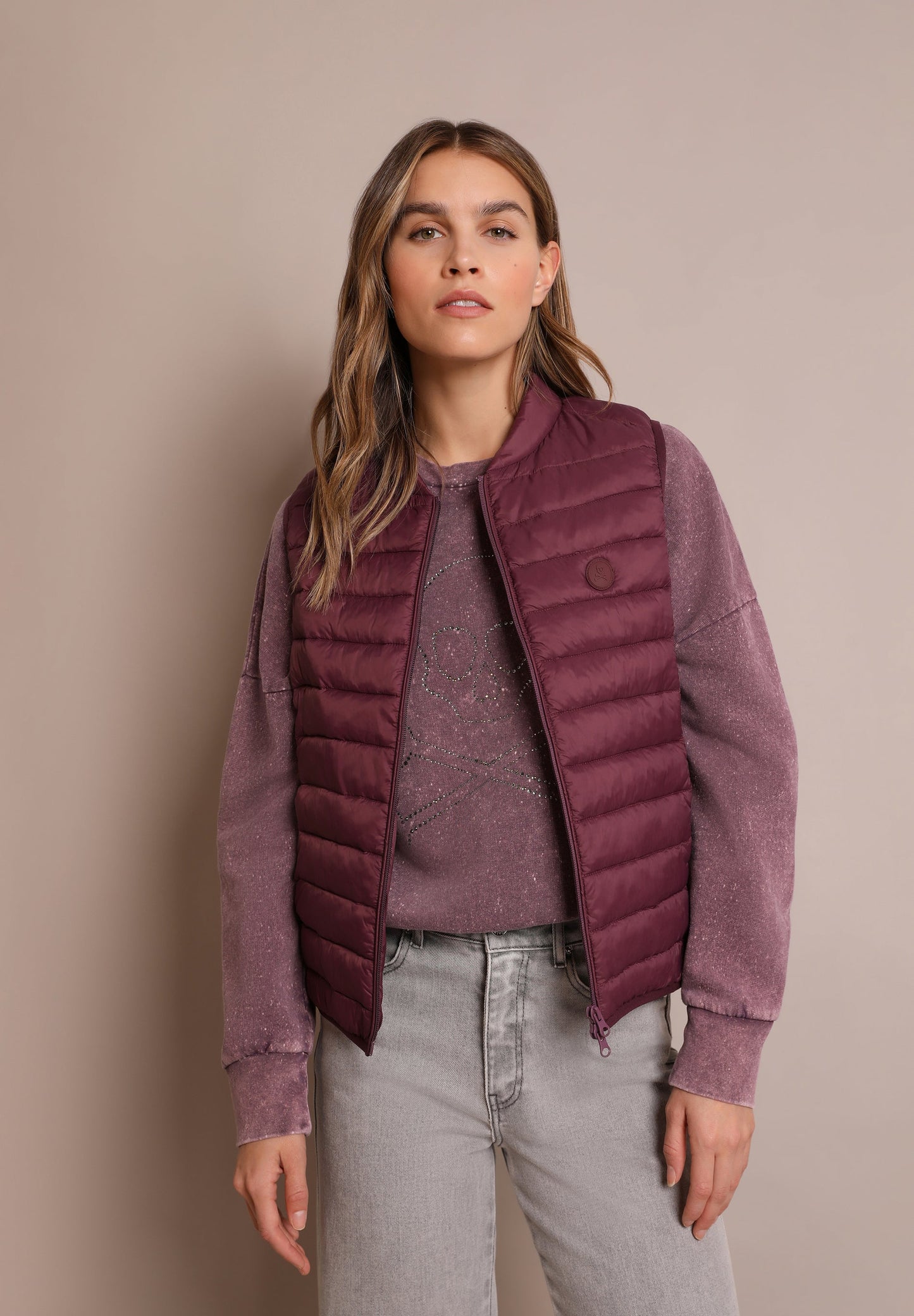 GEWATTEERDE BODYWARMER DOODSKOP