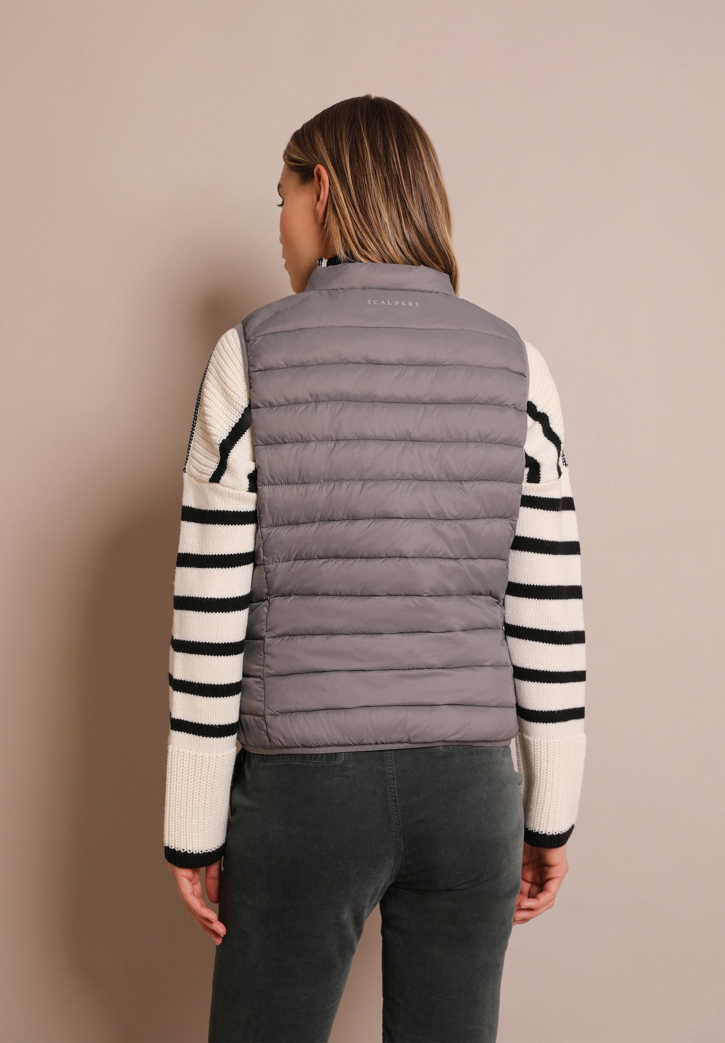 GEWATTEERDE BODYWARMER DOODSKOP