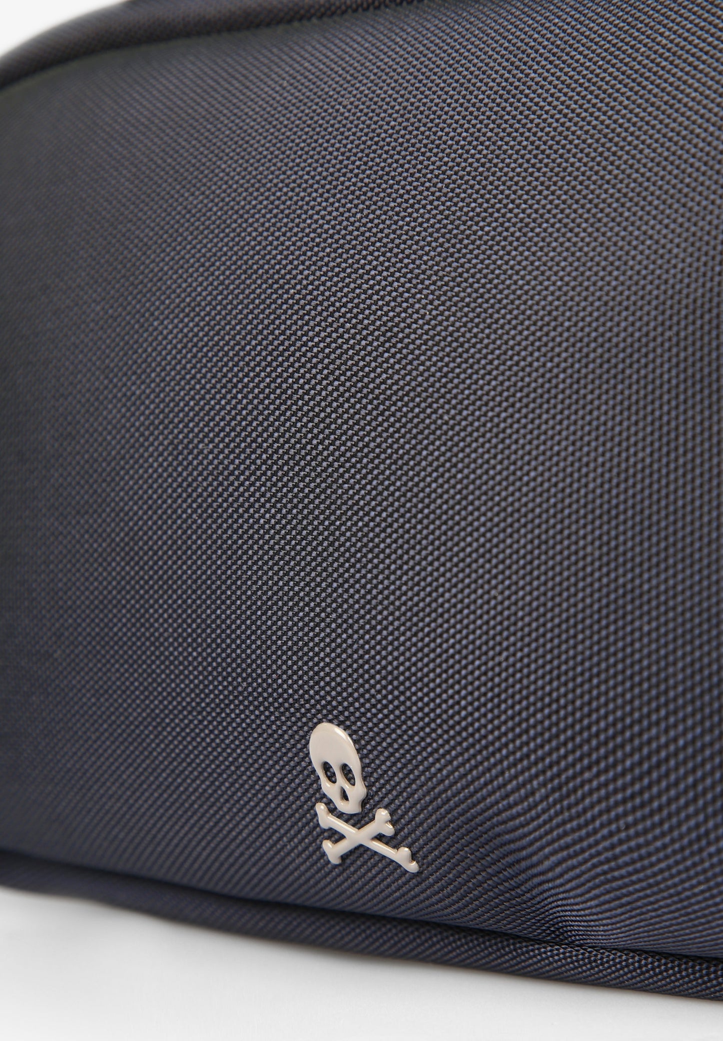 NECESER CALAVERA FRONTAL - Scalpers