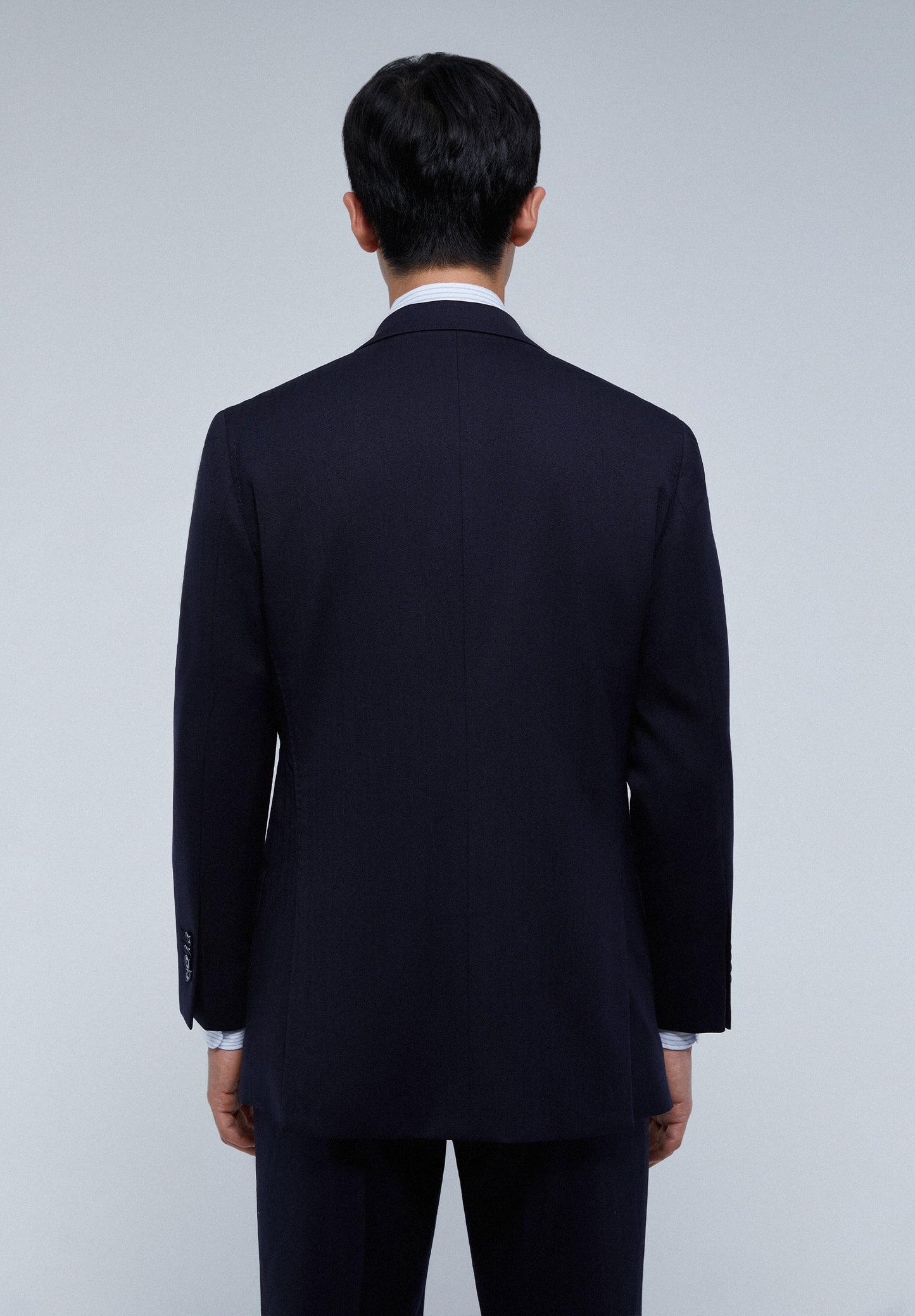 NAVY BLUE WOOL SUIT