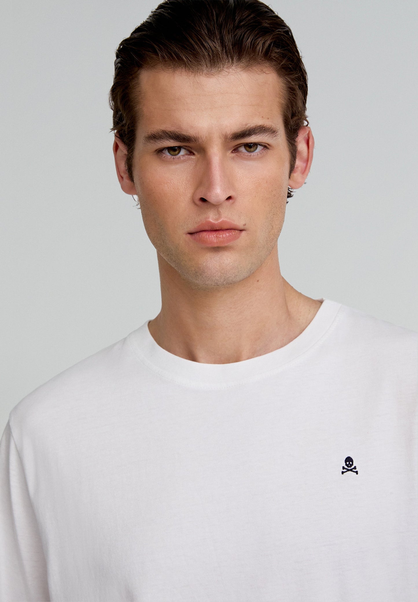 CAMISETA BÁSICA CALAVERA RELAXED FIT - Scalpers