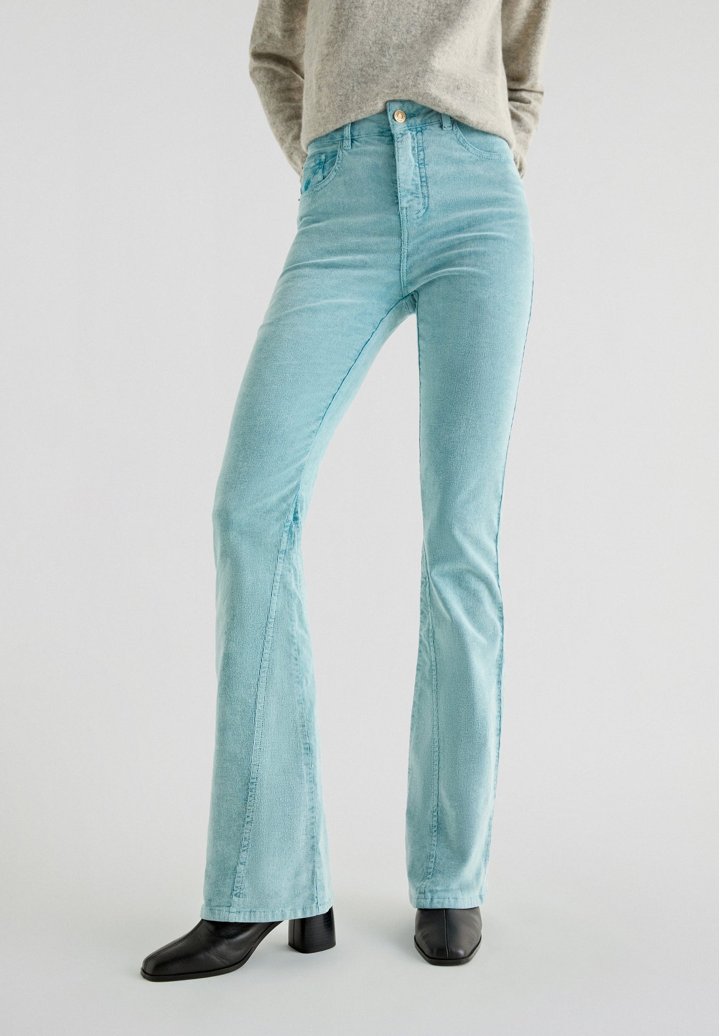 CORDUROY BOOT CUT PANT