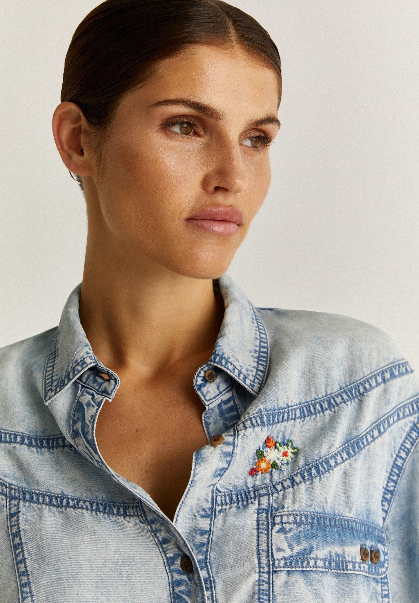 DENIM SHIRT WITH EMBROIDERED DETAILS