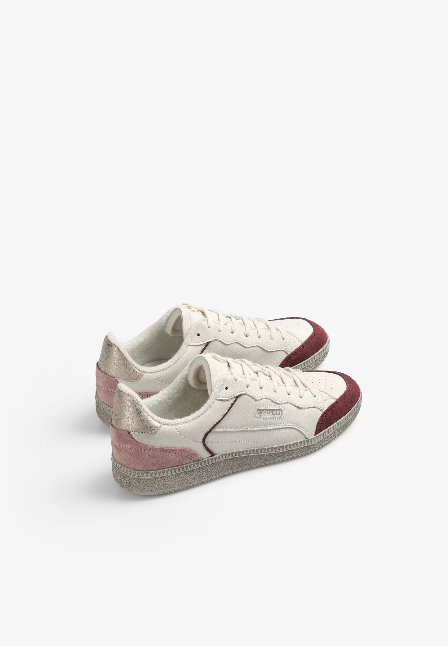 SNEAKERS GRABADO LOGO DETALLES - Scalpers