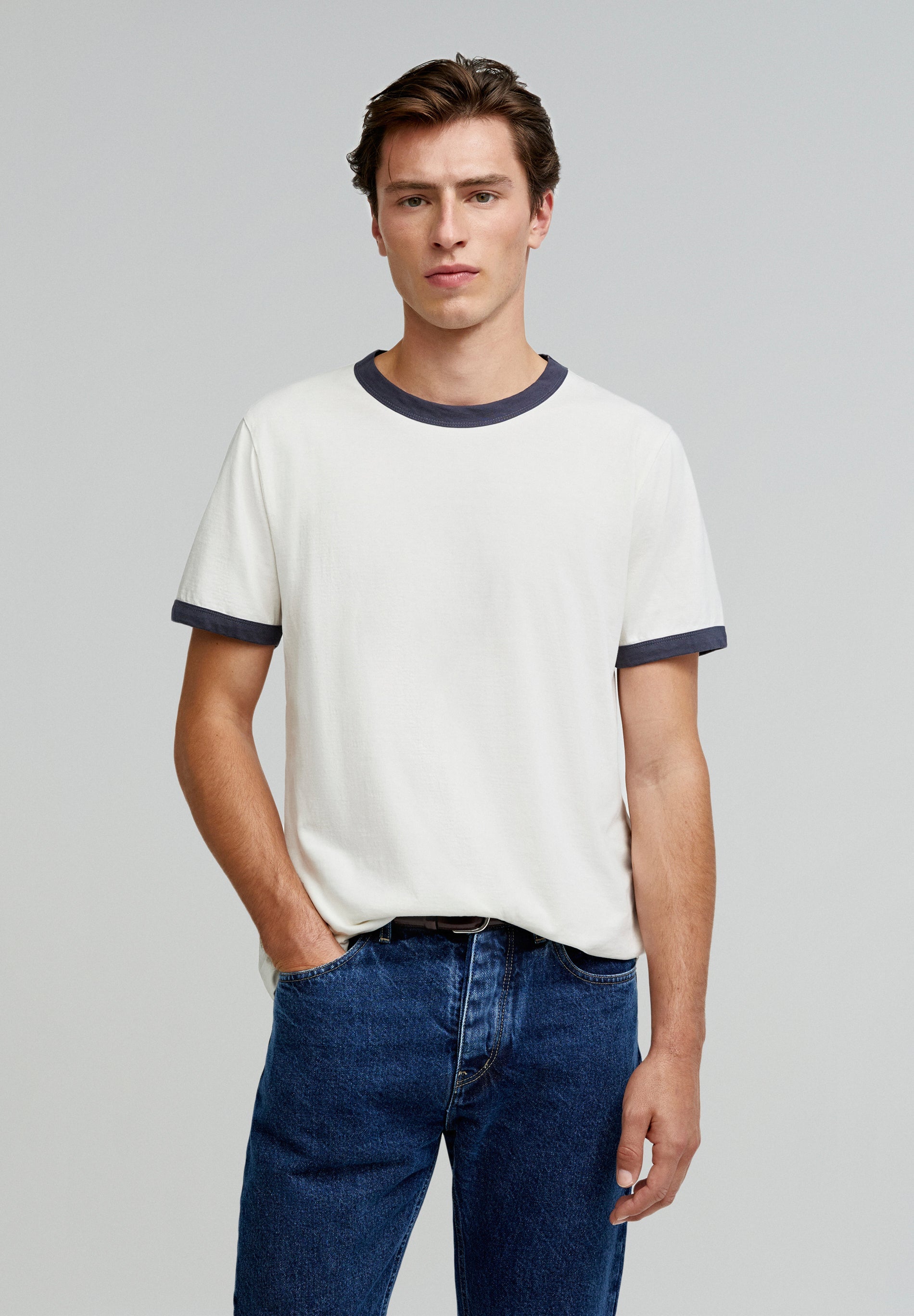 CONTRAST HEM T-SHIRT