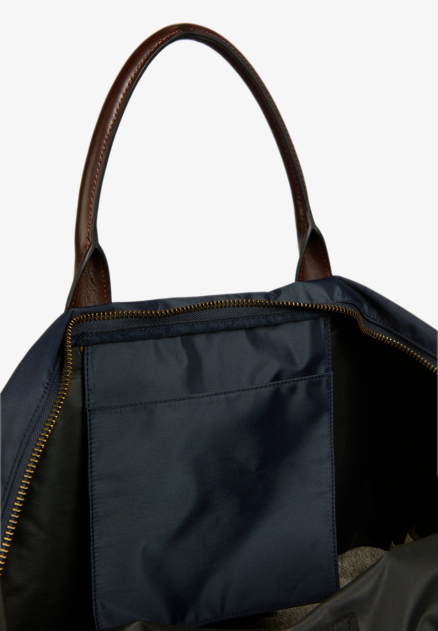 TRAVEL BAG WITH LEATHER DETAIL