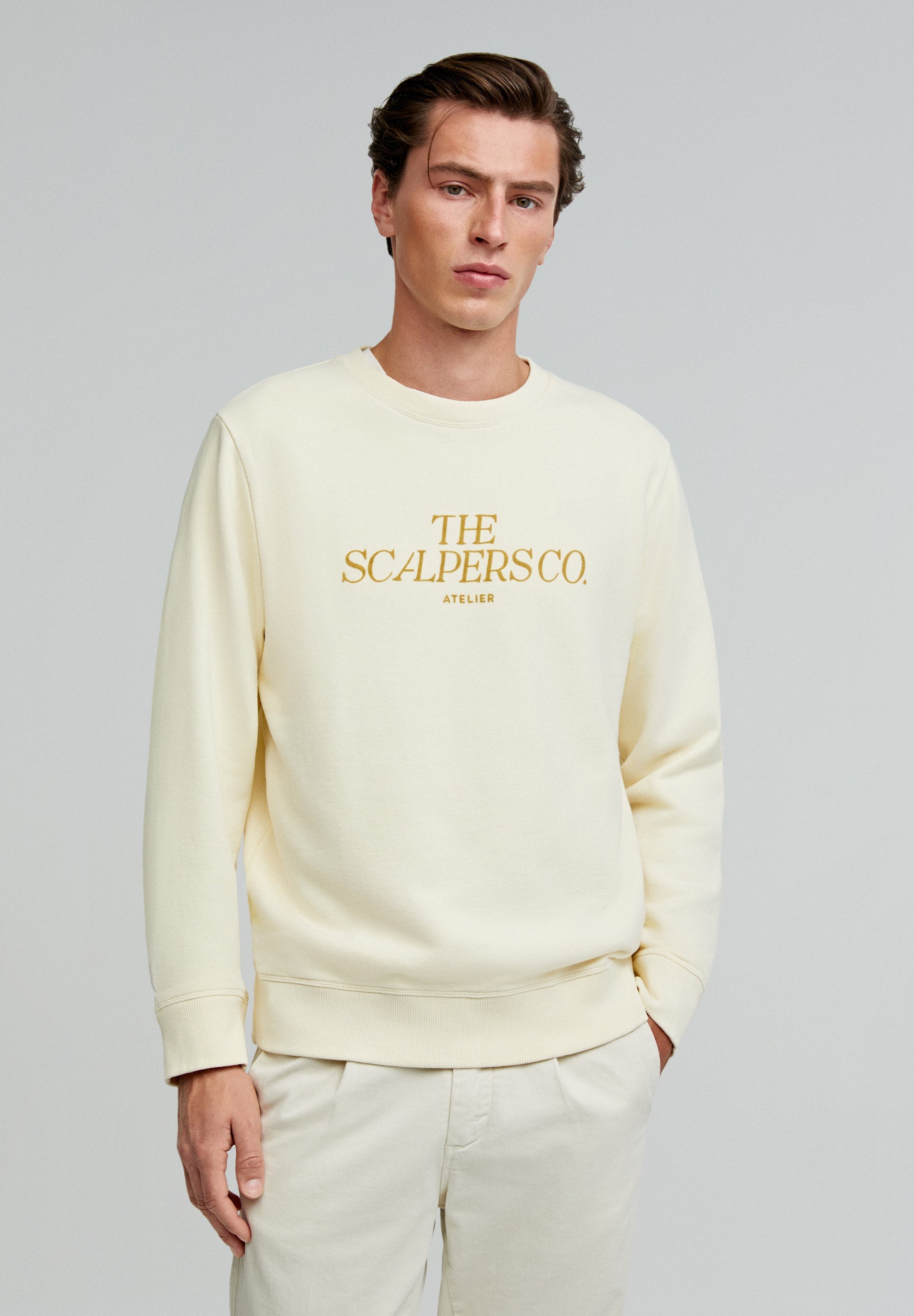 CONTRAST LOGO SWEATSHIRT