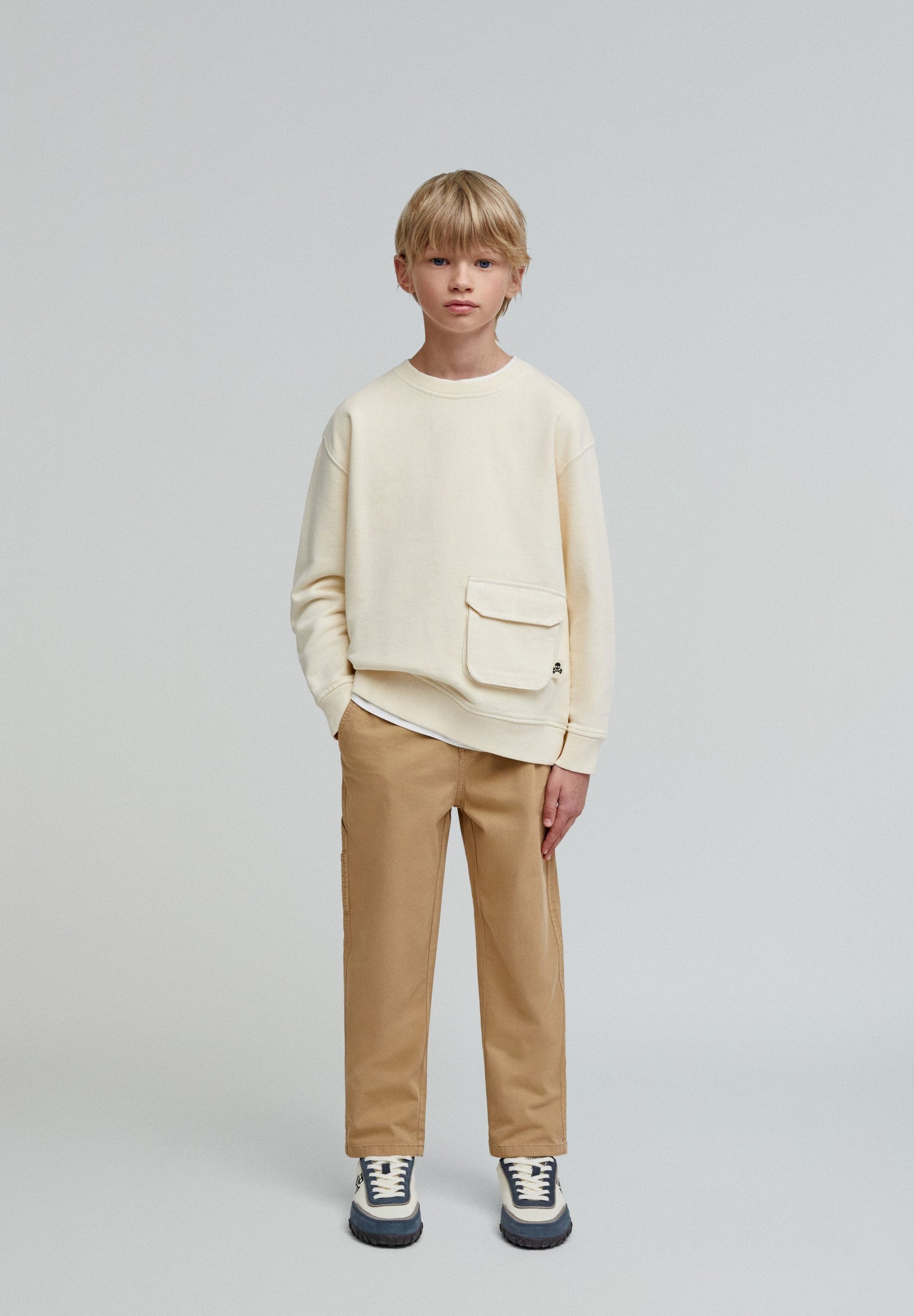 SWEATSHIRT WITH CARGO-STYLE POCKET