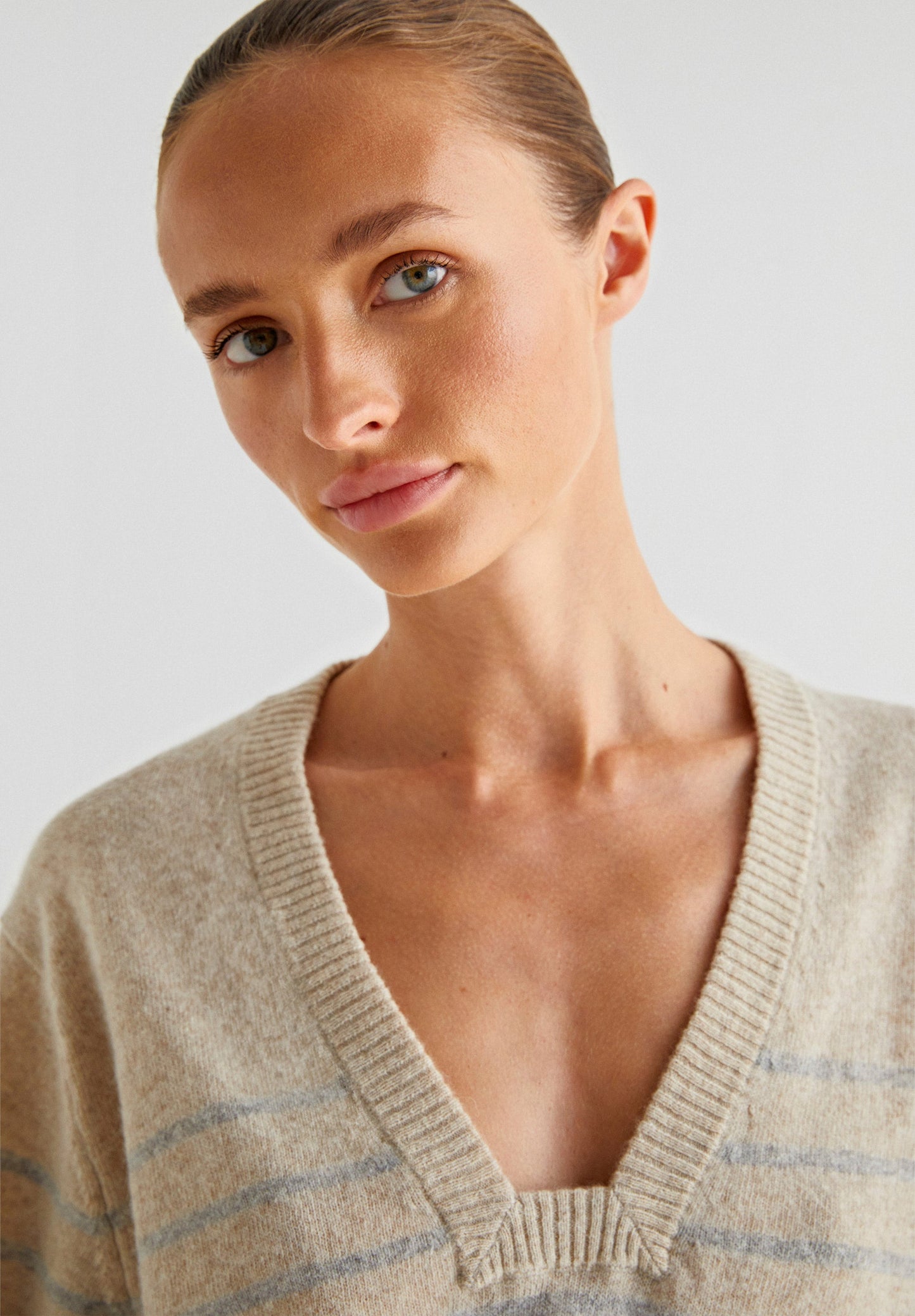 STRIPED SQUARE-CUT NECKLINE SWEATER