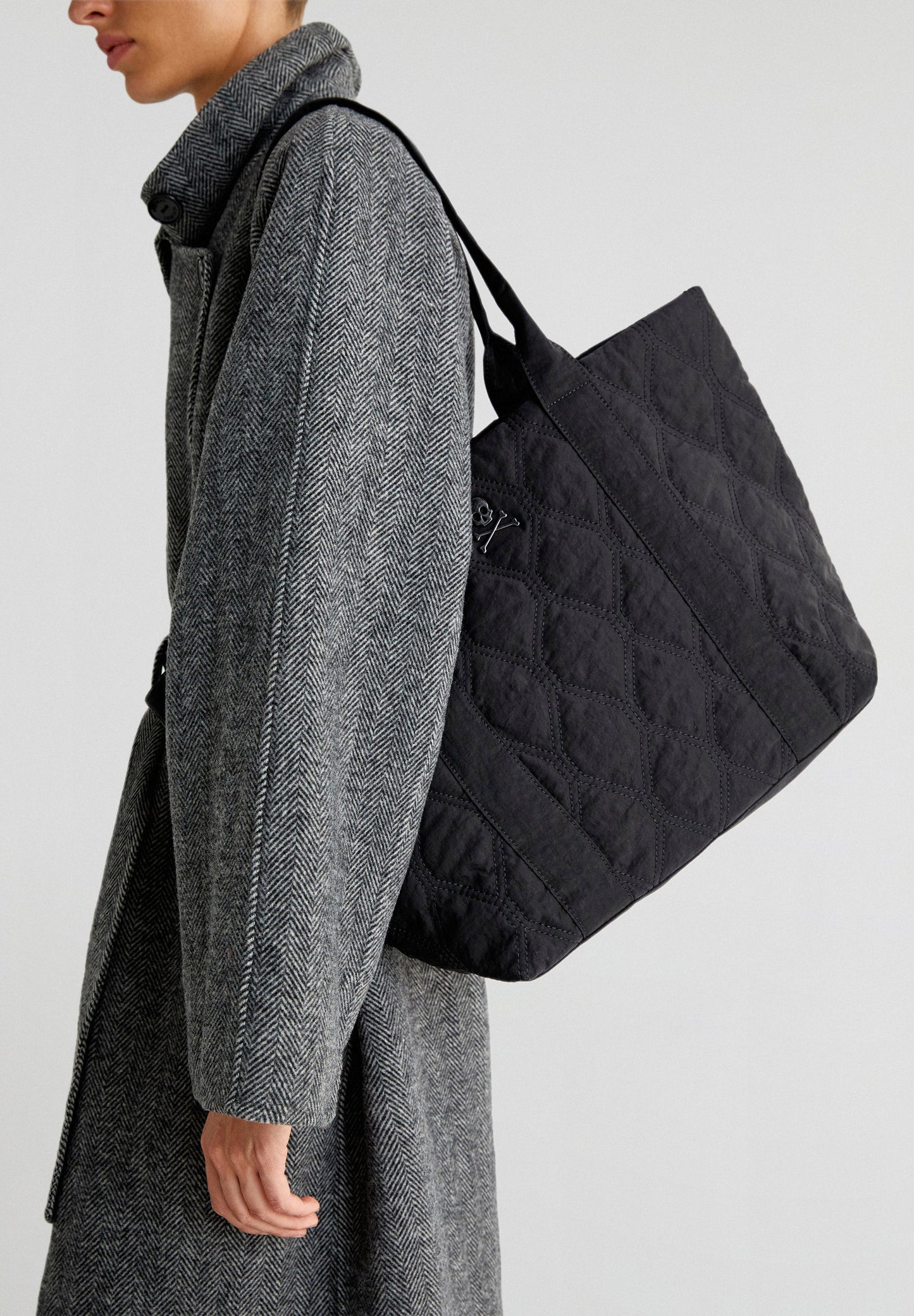 QUILTED TOTE BAG