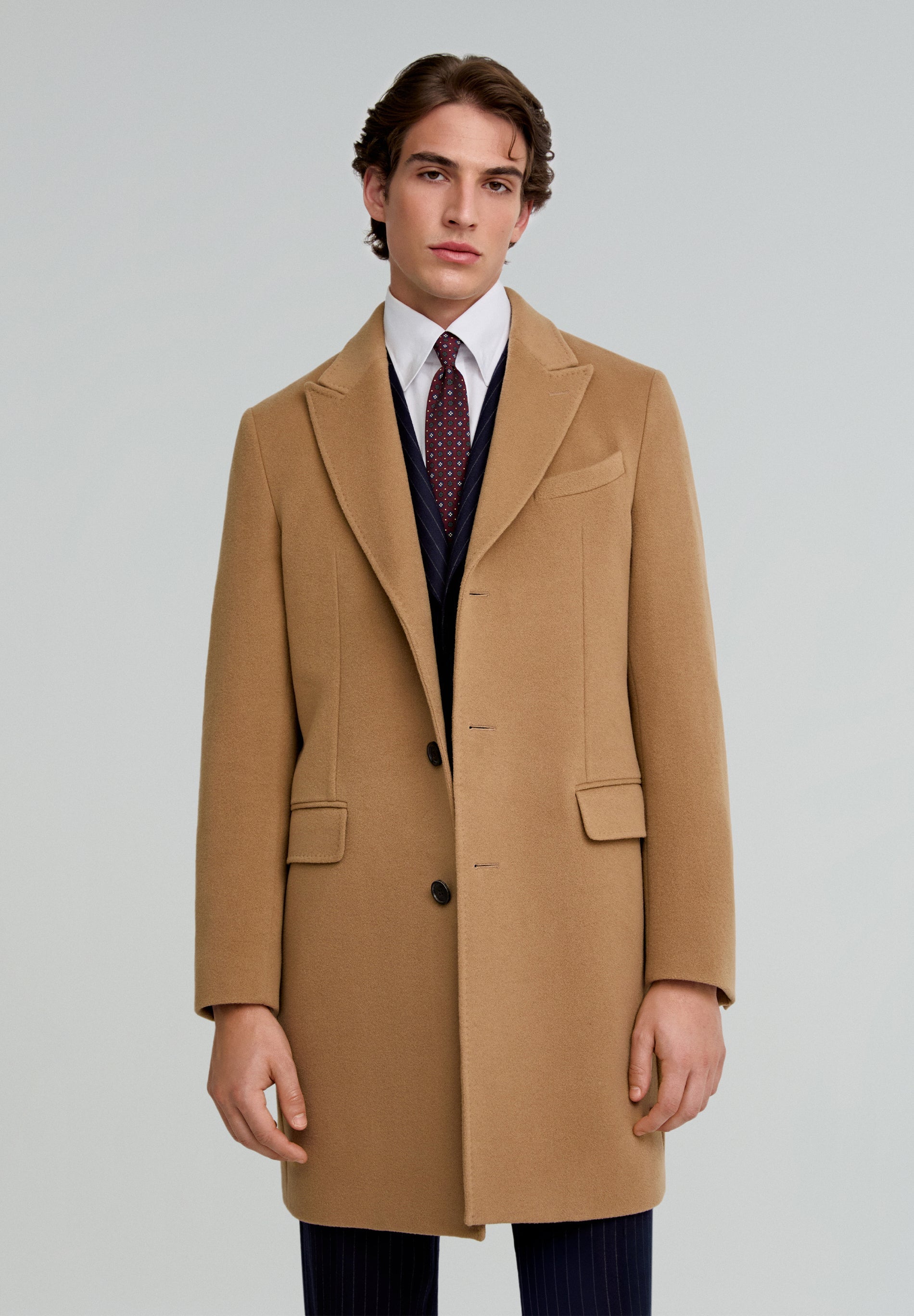 CLOTH COAT WITH PEAKED LAPEL