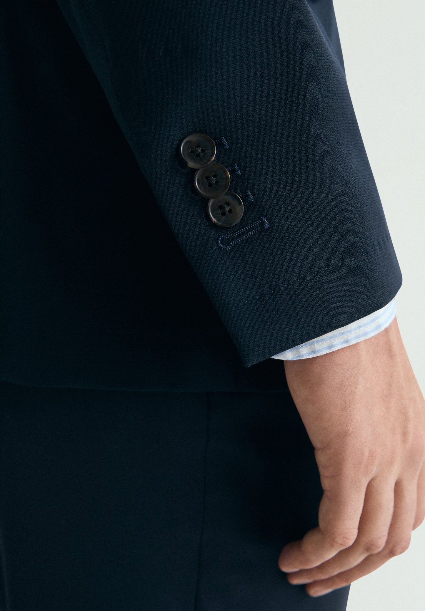 100% WOOL BLAZER
