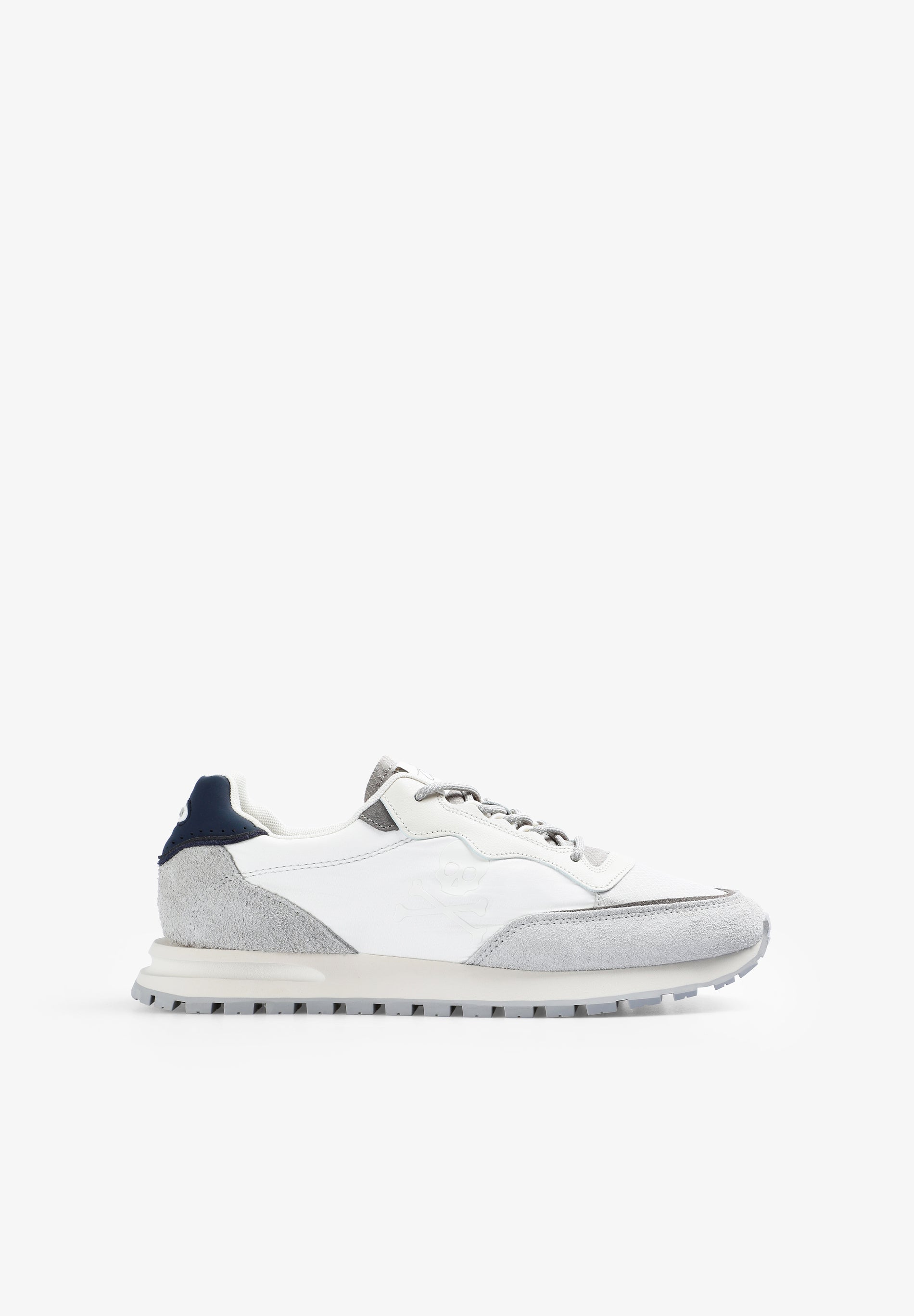 LICHTE SNEAKERS DOODSHOOFD CONTRAST