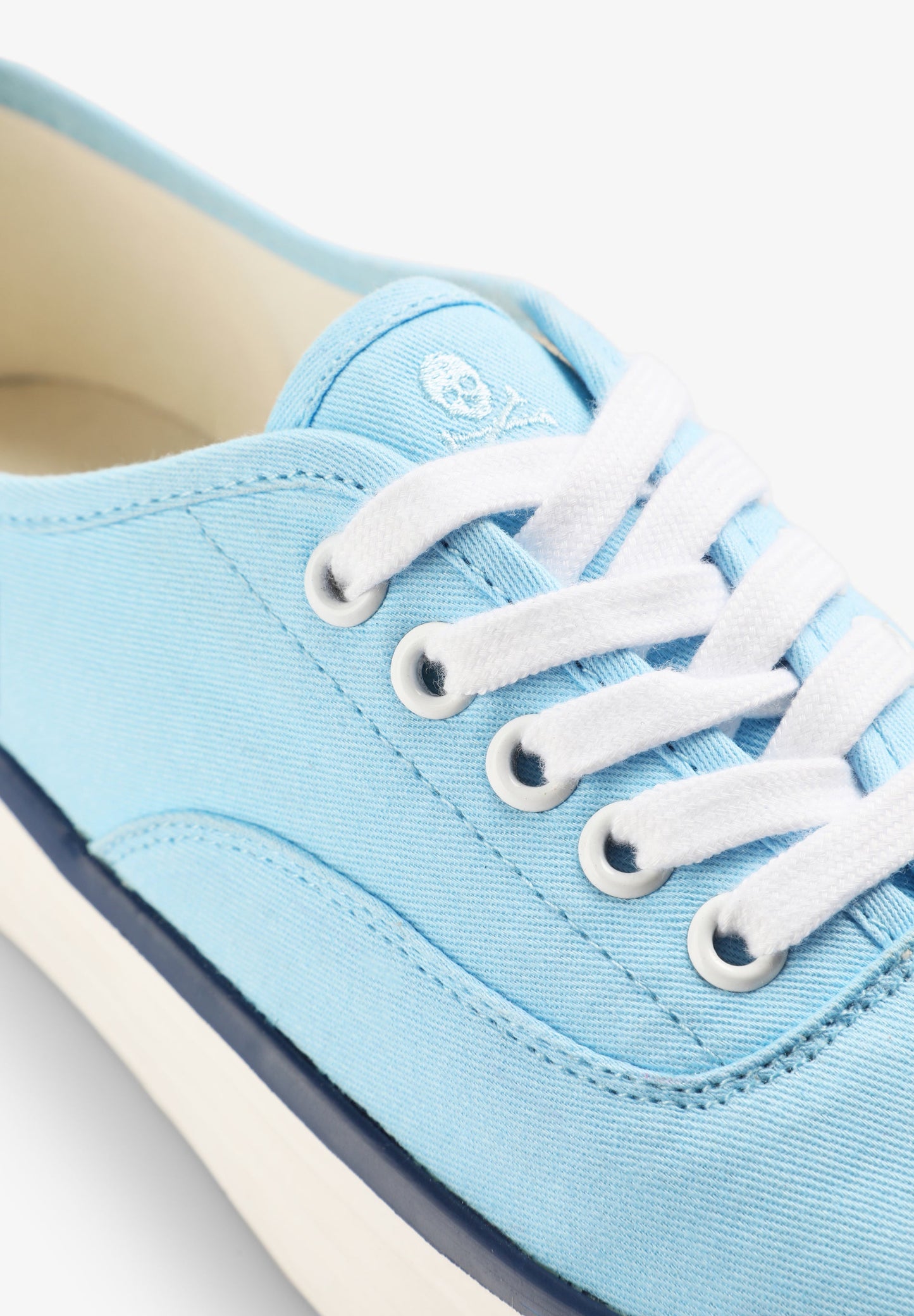 LOW TOP SNEAKERS WITH VULCANIZED SOLE