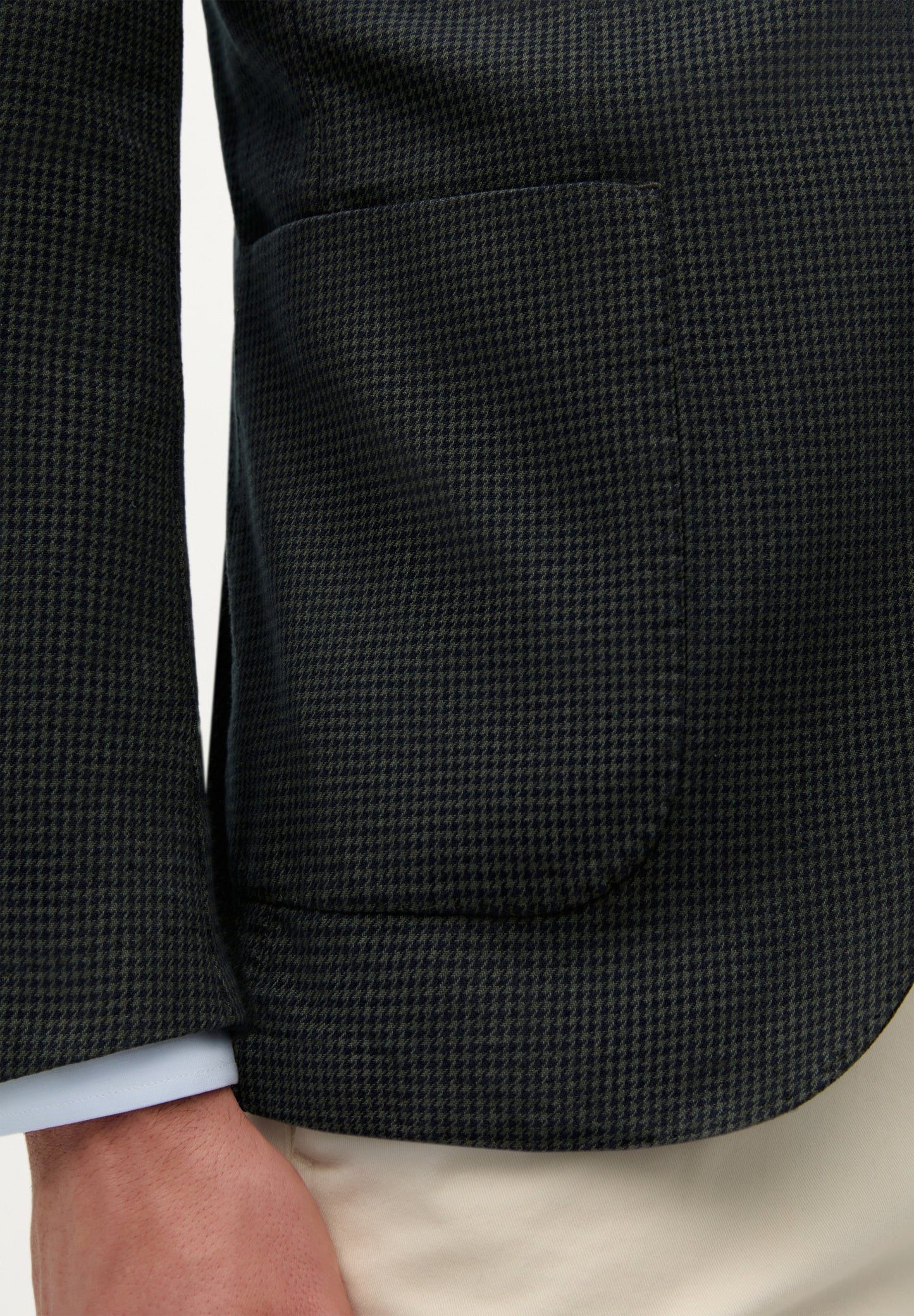 STRAKKE BLAZER MET ZAKKEN