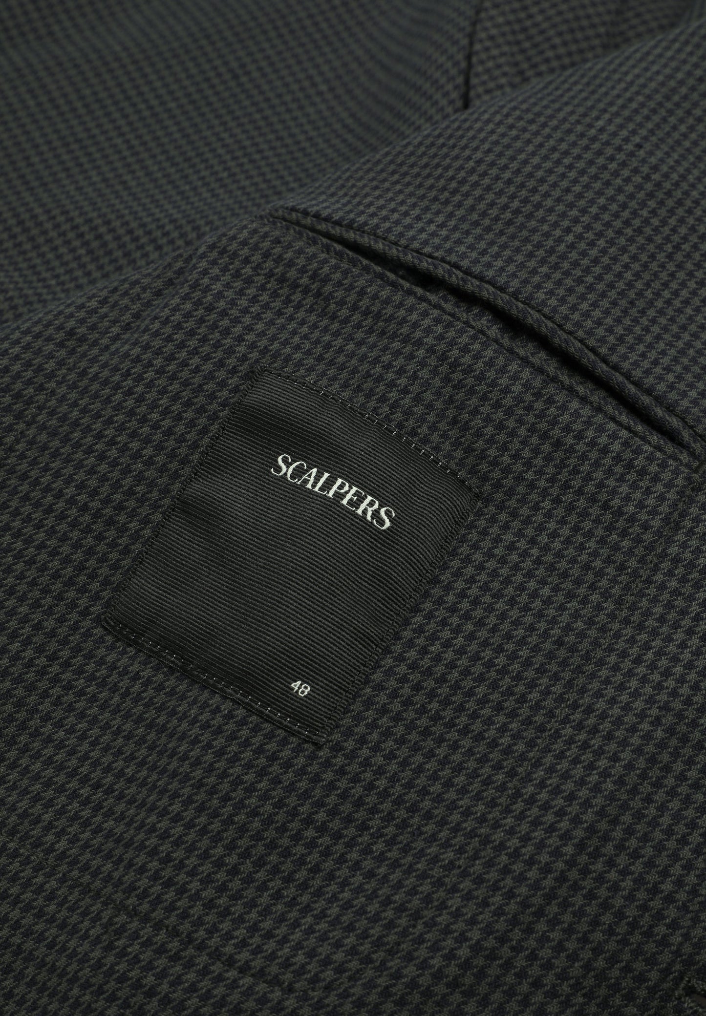 TAILORED BLAZER WITH POCKETS