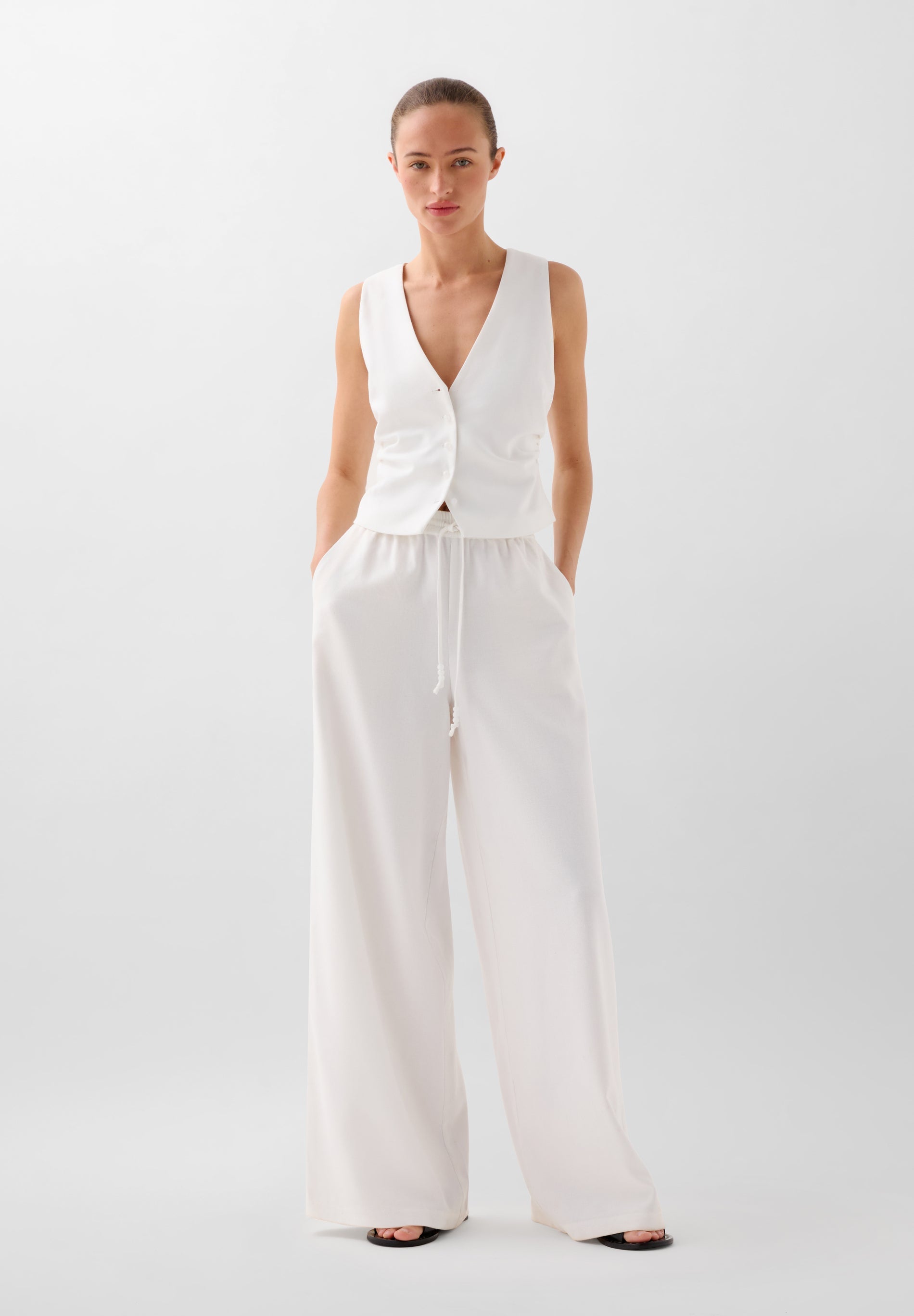 FLOWING LINEN TROUSERS