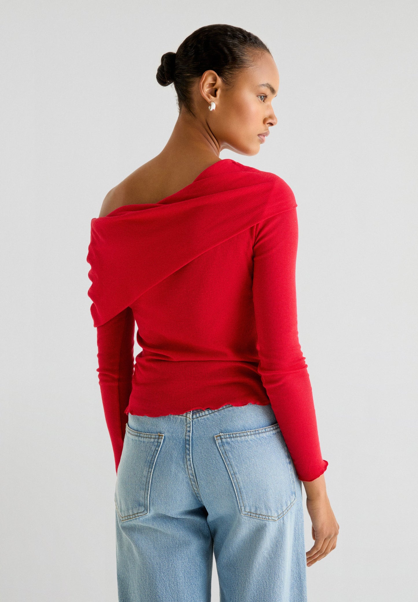 XM OFF SHOULDER LS TEE