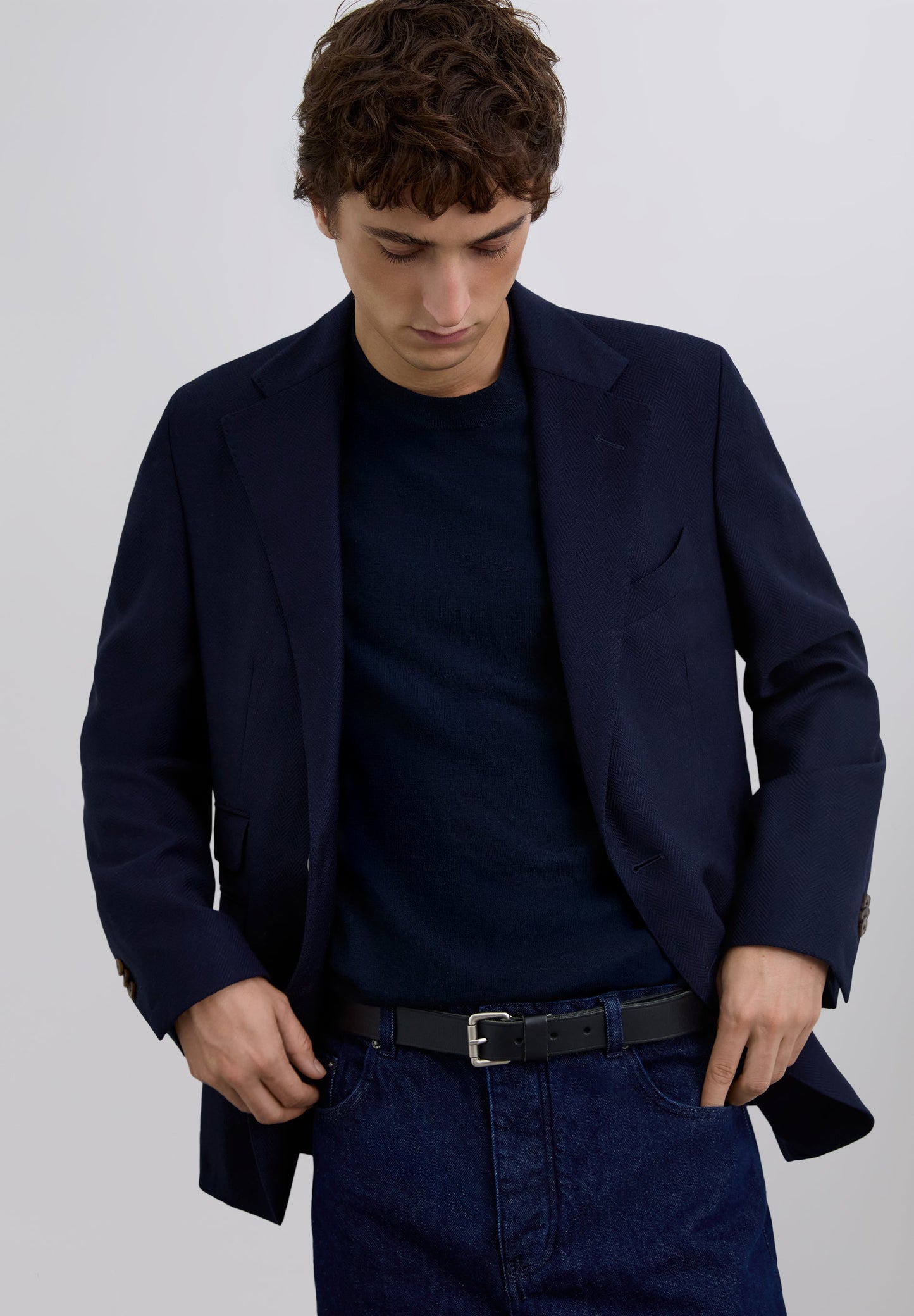 PLAIN-COLOURED WOOL BLAZER