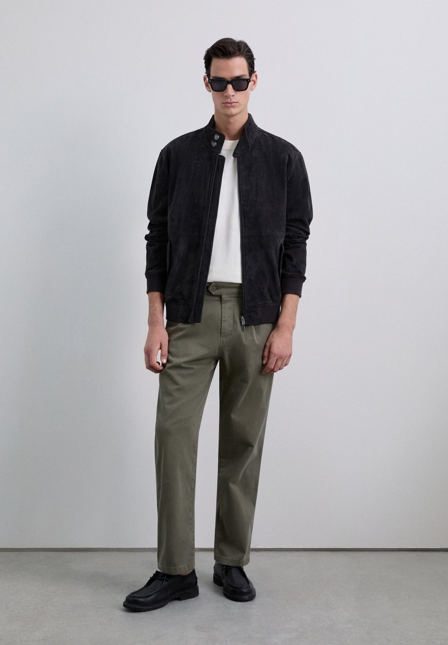 LOOSE FIT DARTED TROUSERS