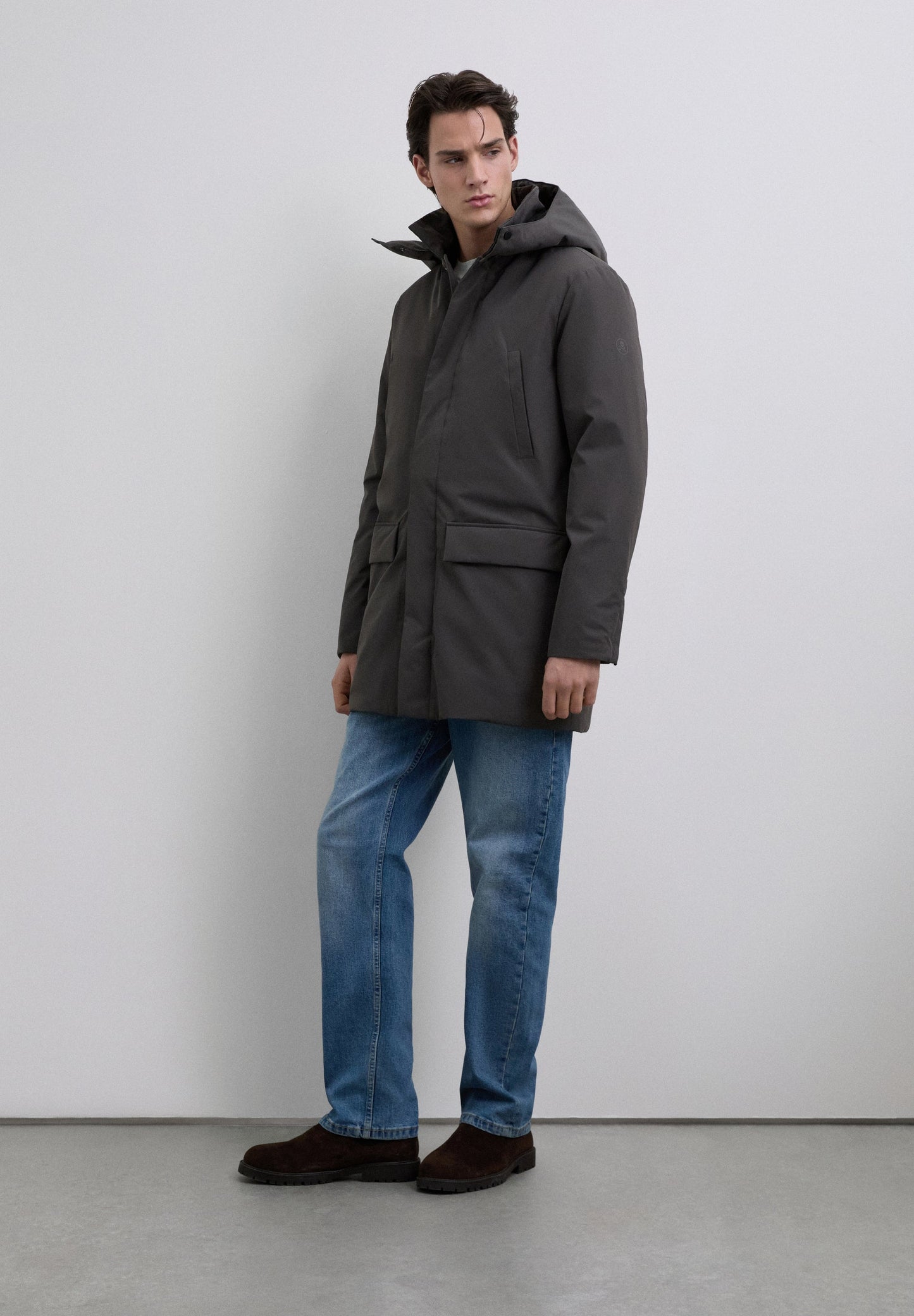 HOODED TECHNICAL PARKA WITH POCKETS