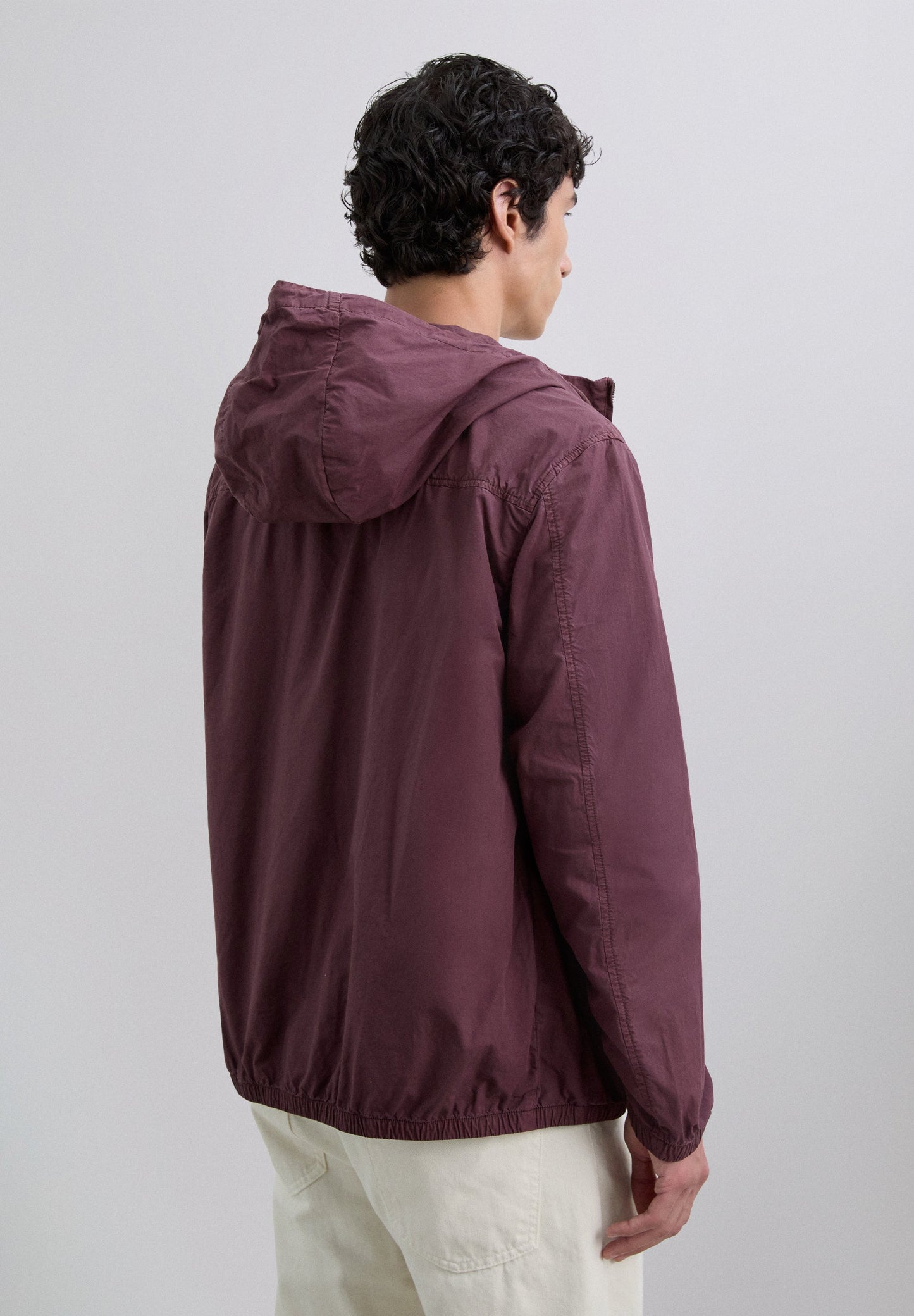 LIGHTWEIGHT JACKET WITH HOOD