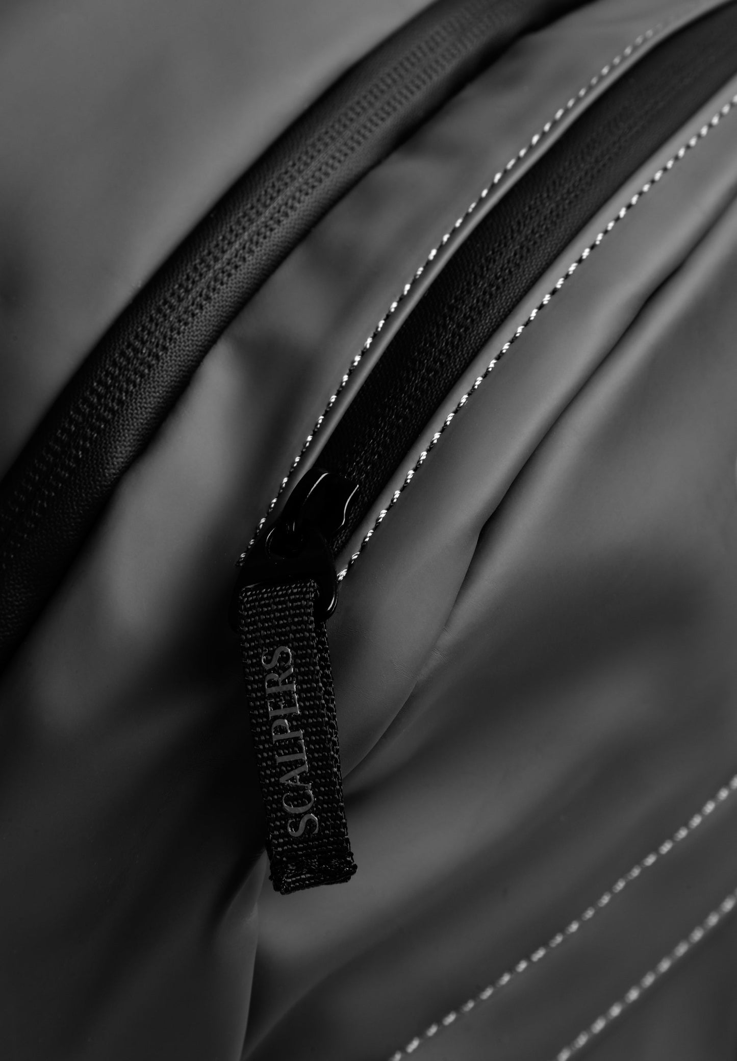 TECHNICAL BACKPACK WITH SKULL