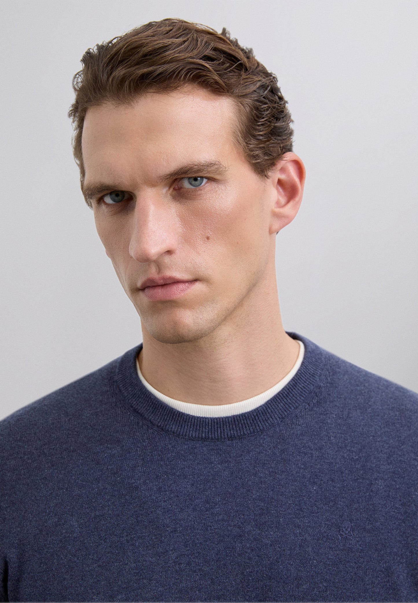 SWEATER WITH EMBROIDERED SKULL