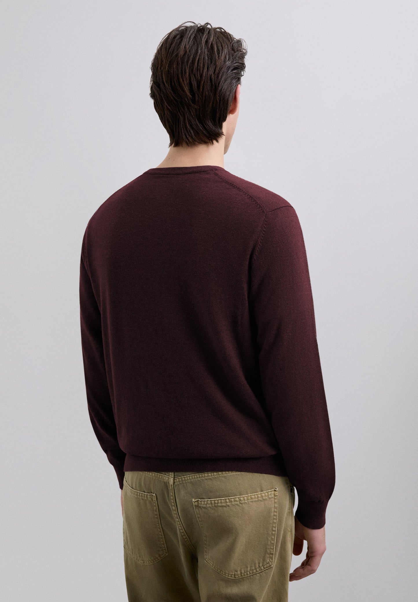 V-NECK SKULL SWEATER