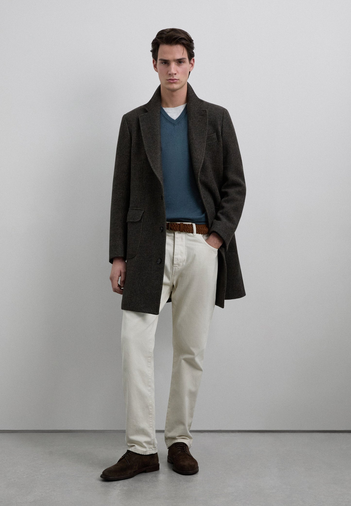 V-NECK SKULL SWEATER