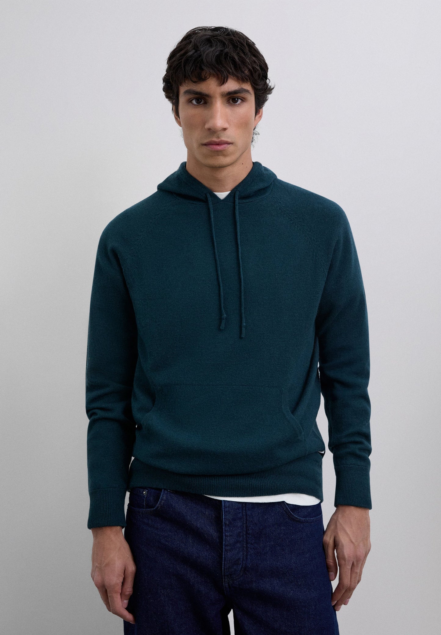 WOOL SWEATER WITH ADJUSTABLE HOOD