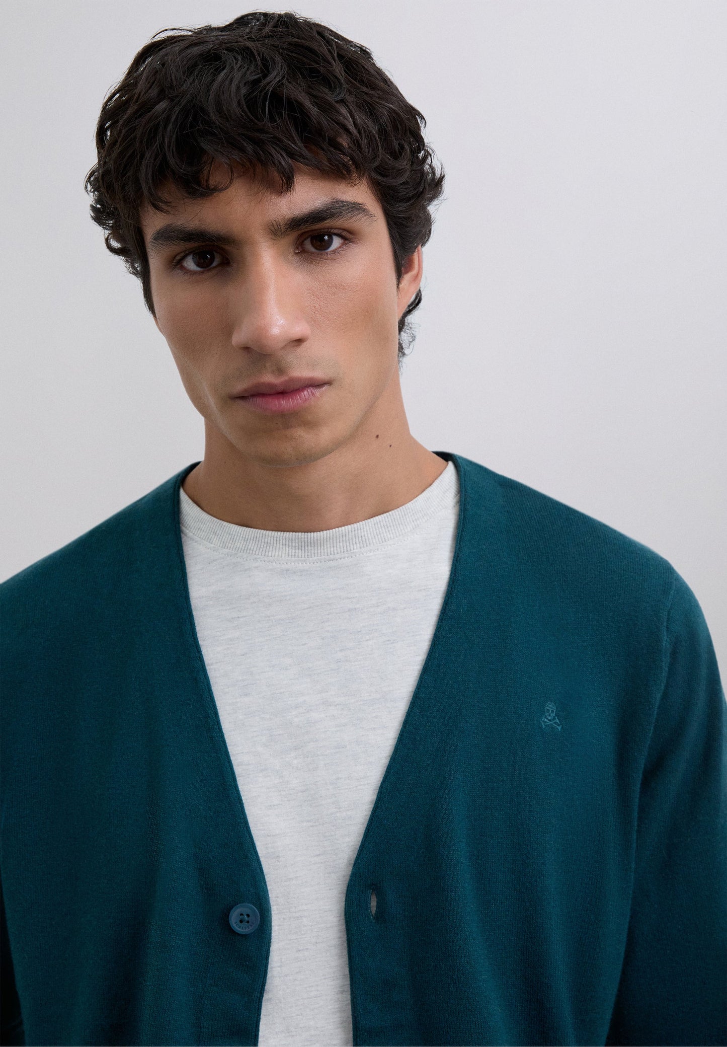 CÁRDIGAN CUELLO PICO ALGODÓN - Scalpers