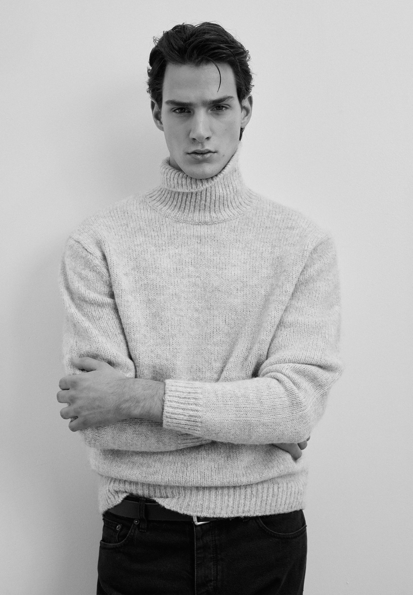 HIGH NECK WOOL SWEATER