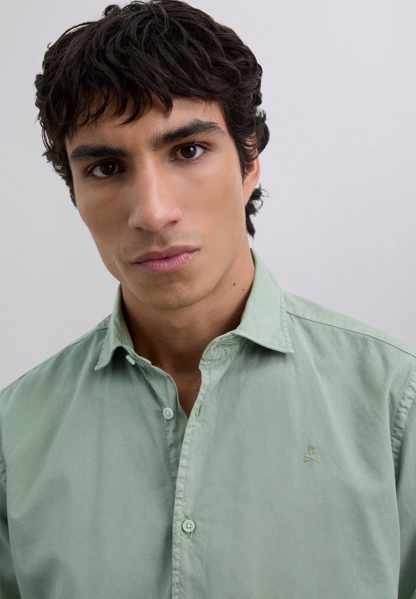 REGULAR FIT EMBROIDERED SHIRT