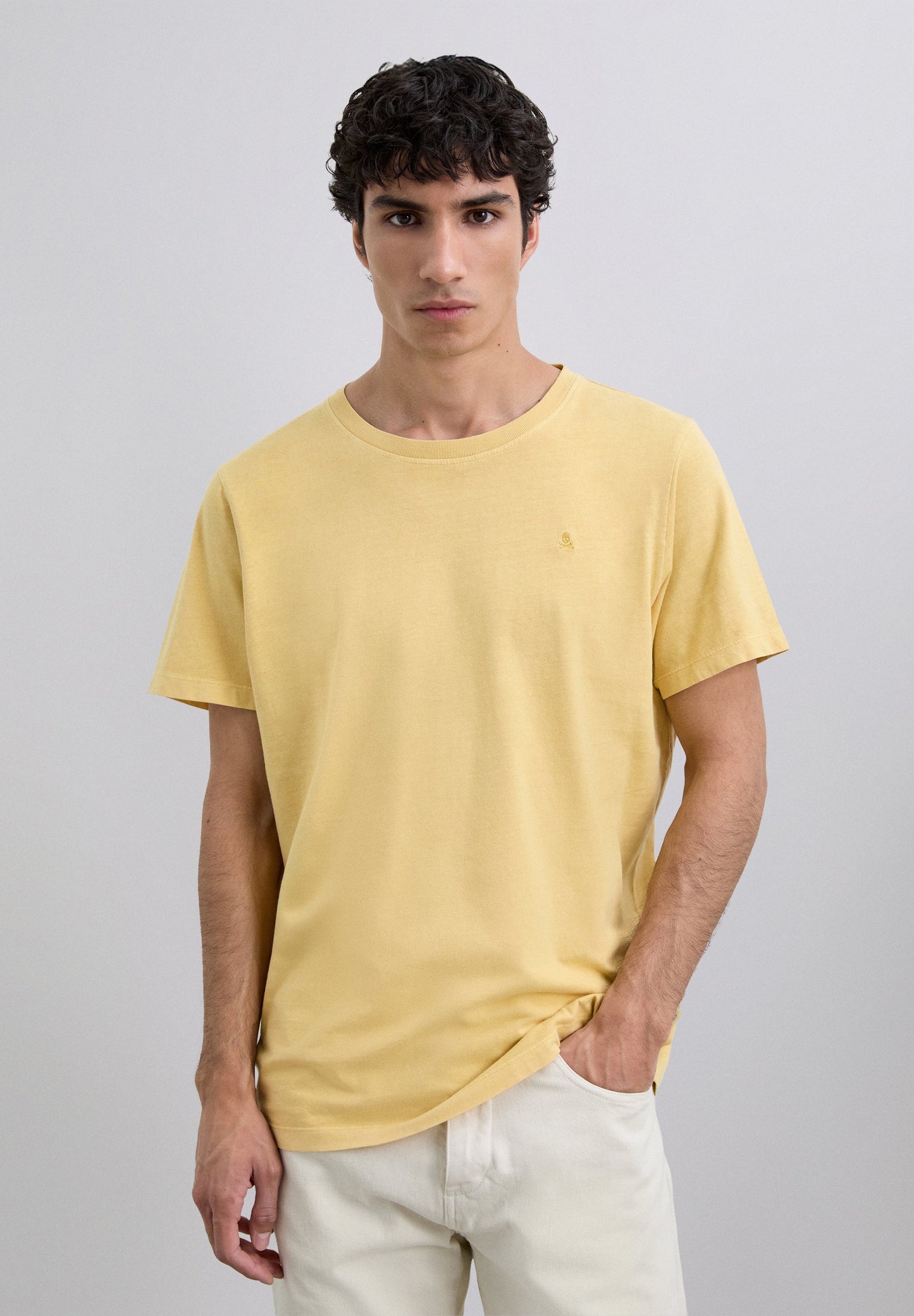 EMBROIDERED SKULL T-SHIRT