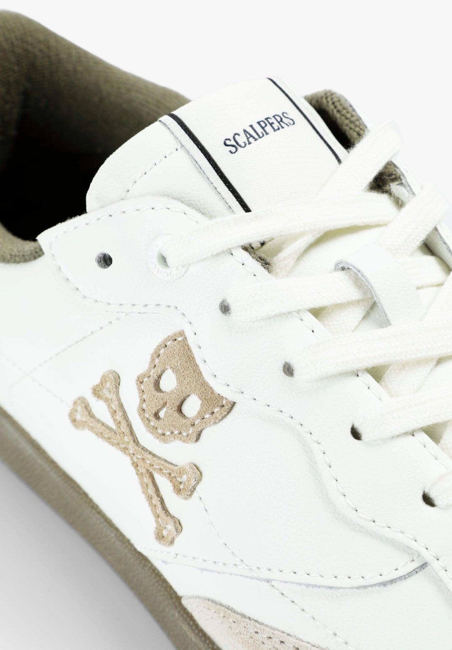 SNEAKERS CALAVERA PIEL - Scalpers