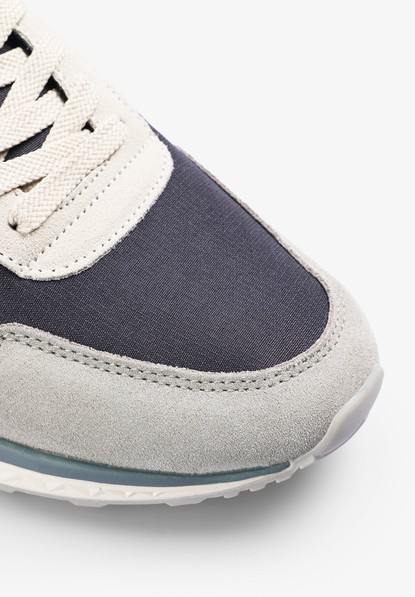 SUEDE SNEAKERS WITH SKULL