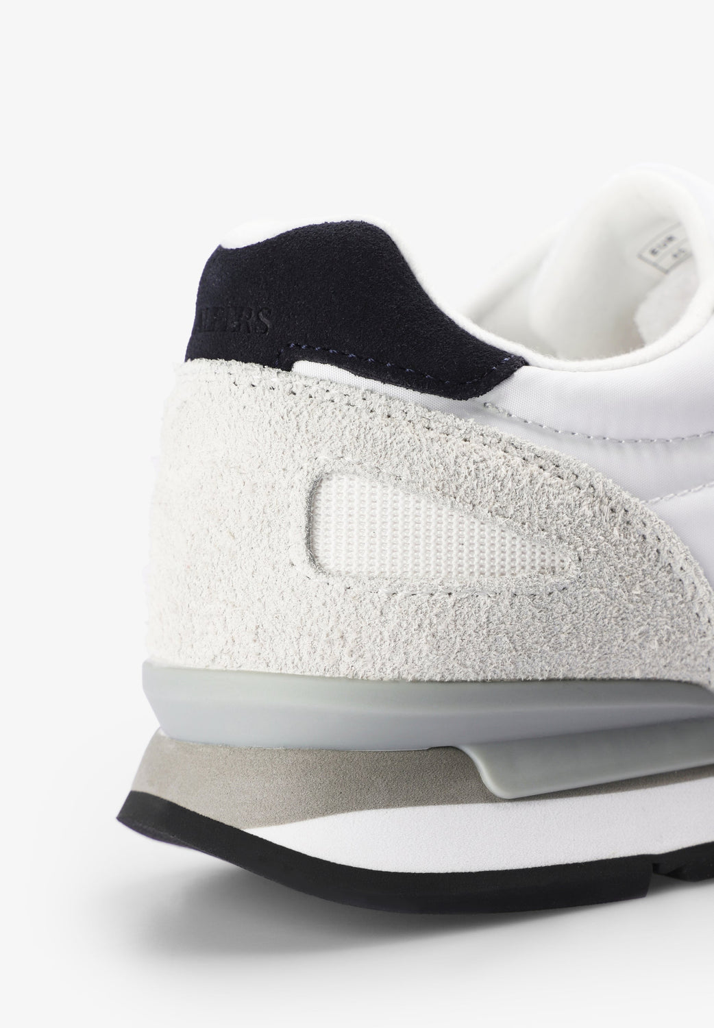 SNEAKERS PIEL CALAVERA - Scalpers