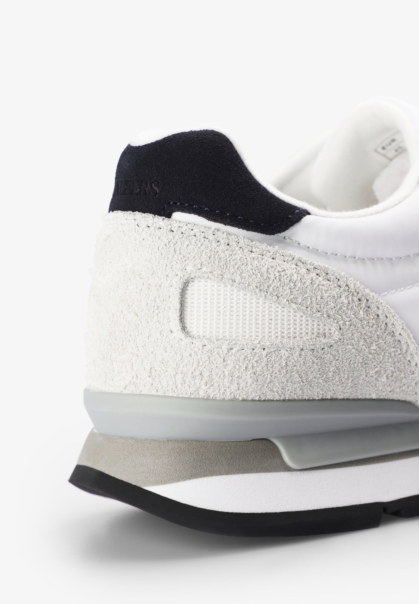 SNEAKERS PIEL CALAVERA - Scalpers