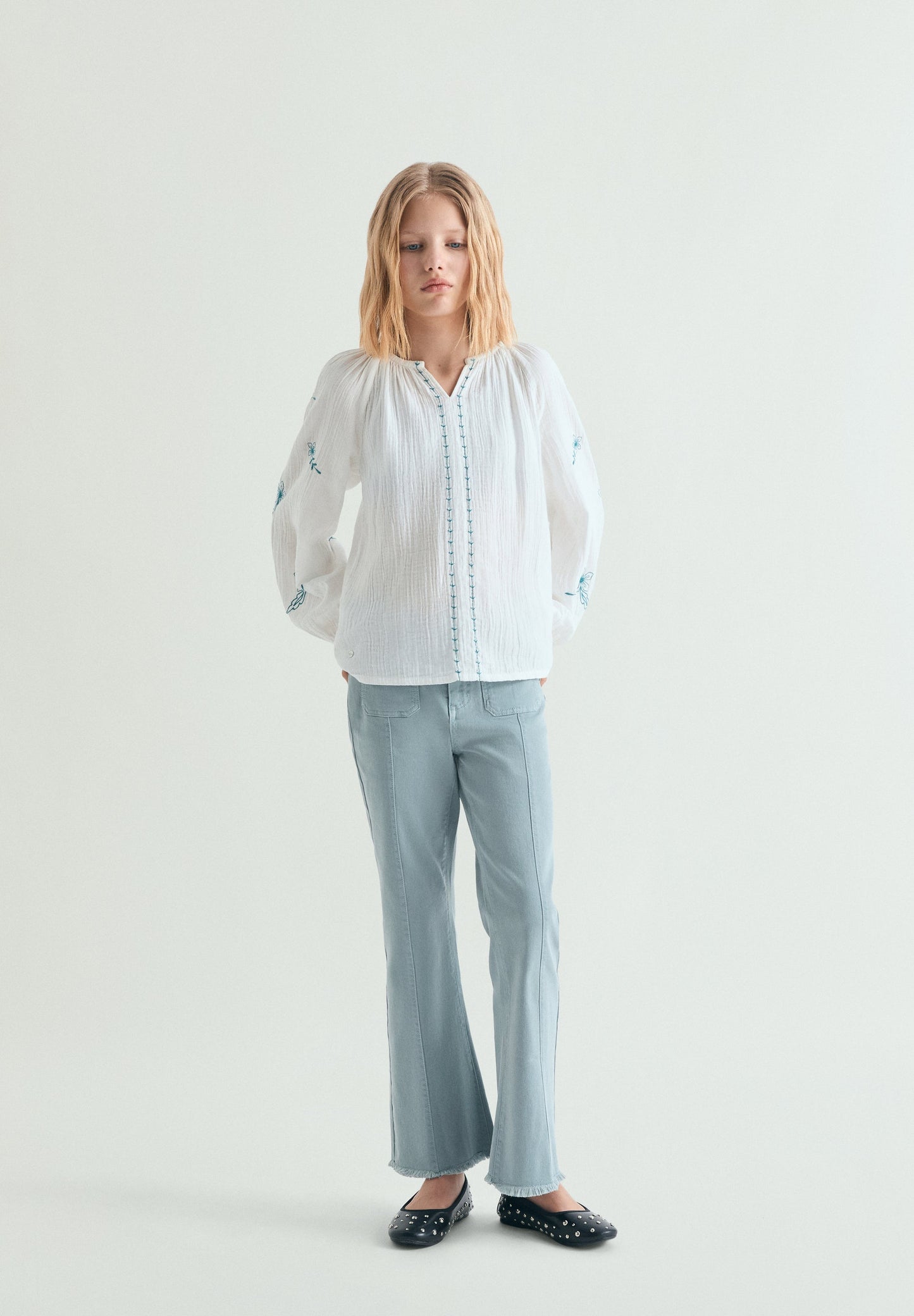 BLOUSE WITH EMBROIDERED DETAILS