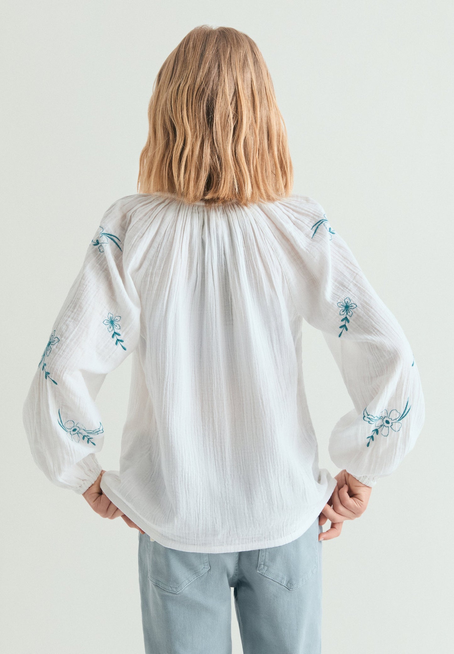 BLOUSE WITH EMBROIDERED DETAILS