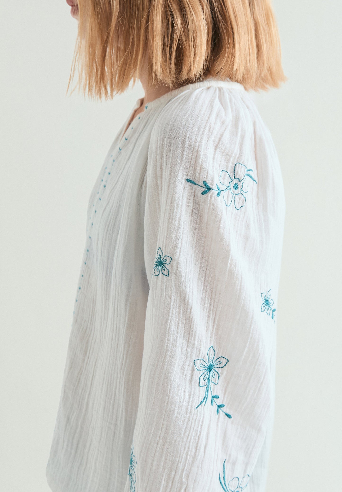 BLOUSE WITH EMBROIDERED DETAILS