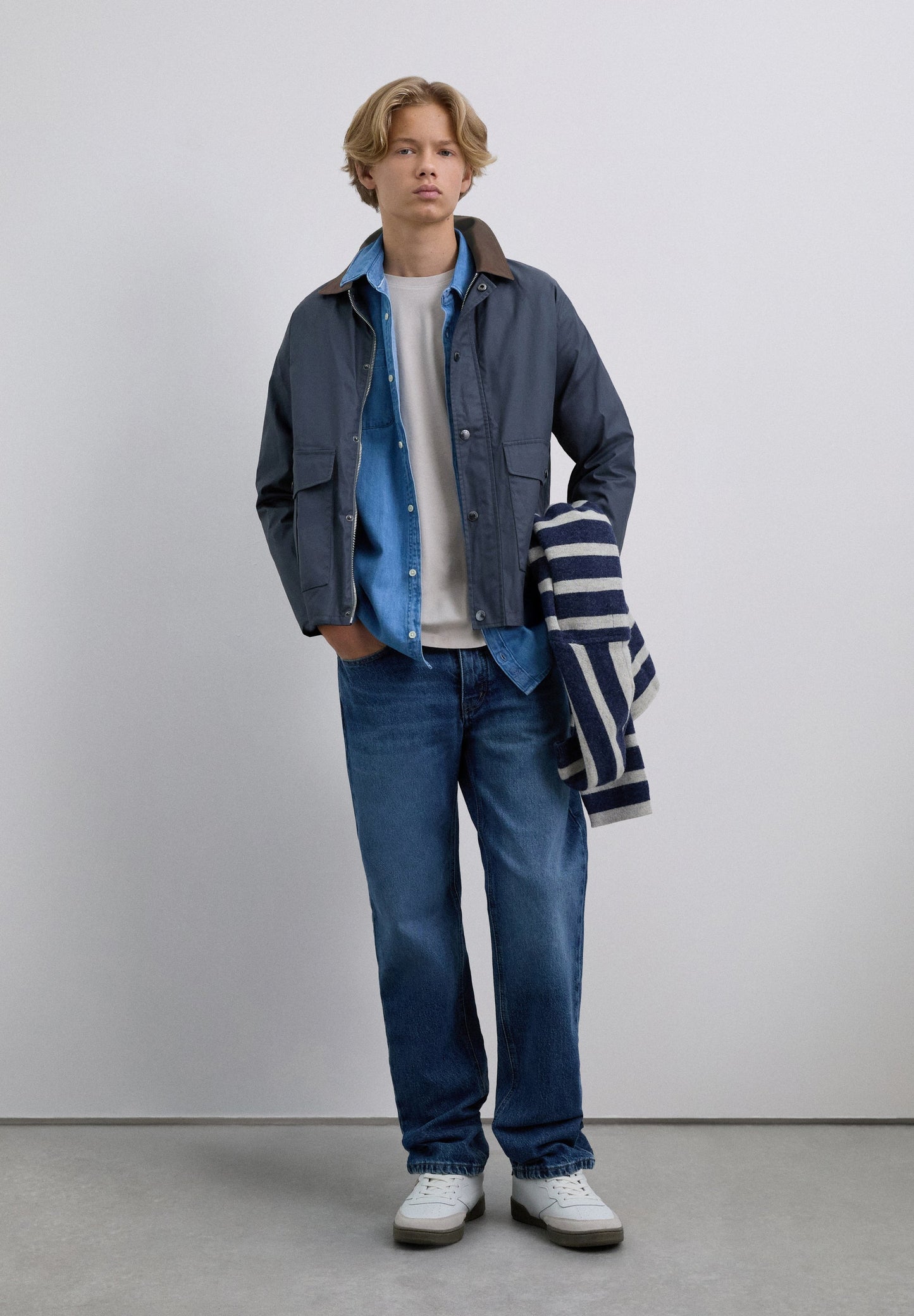 DENIM SHIRT WITH POCKETS