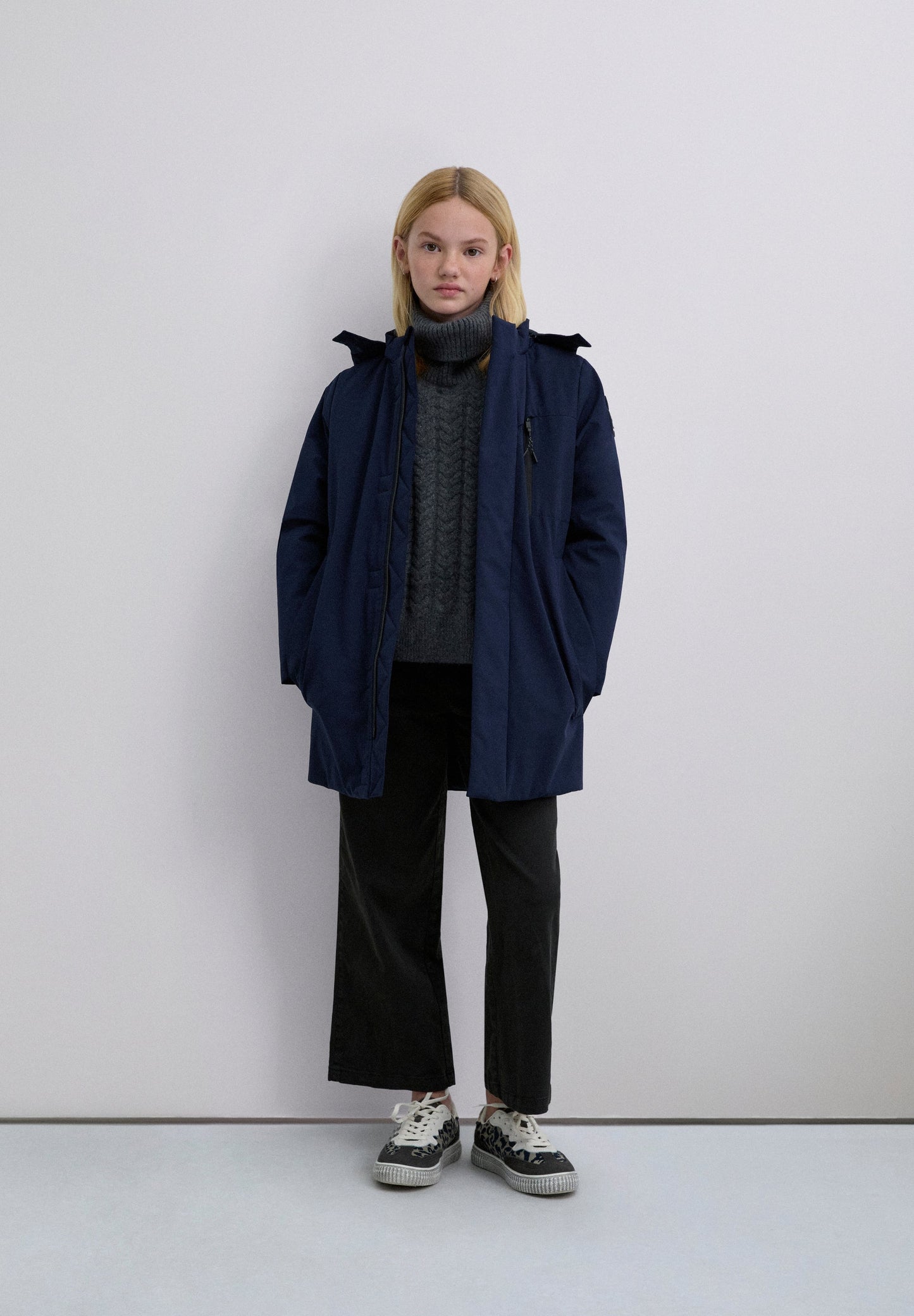 LONG PARKA WITH SIDE PATCH