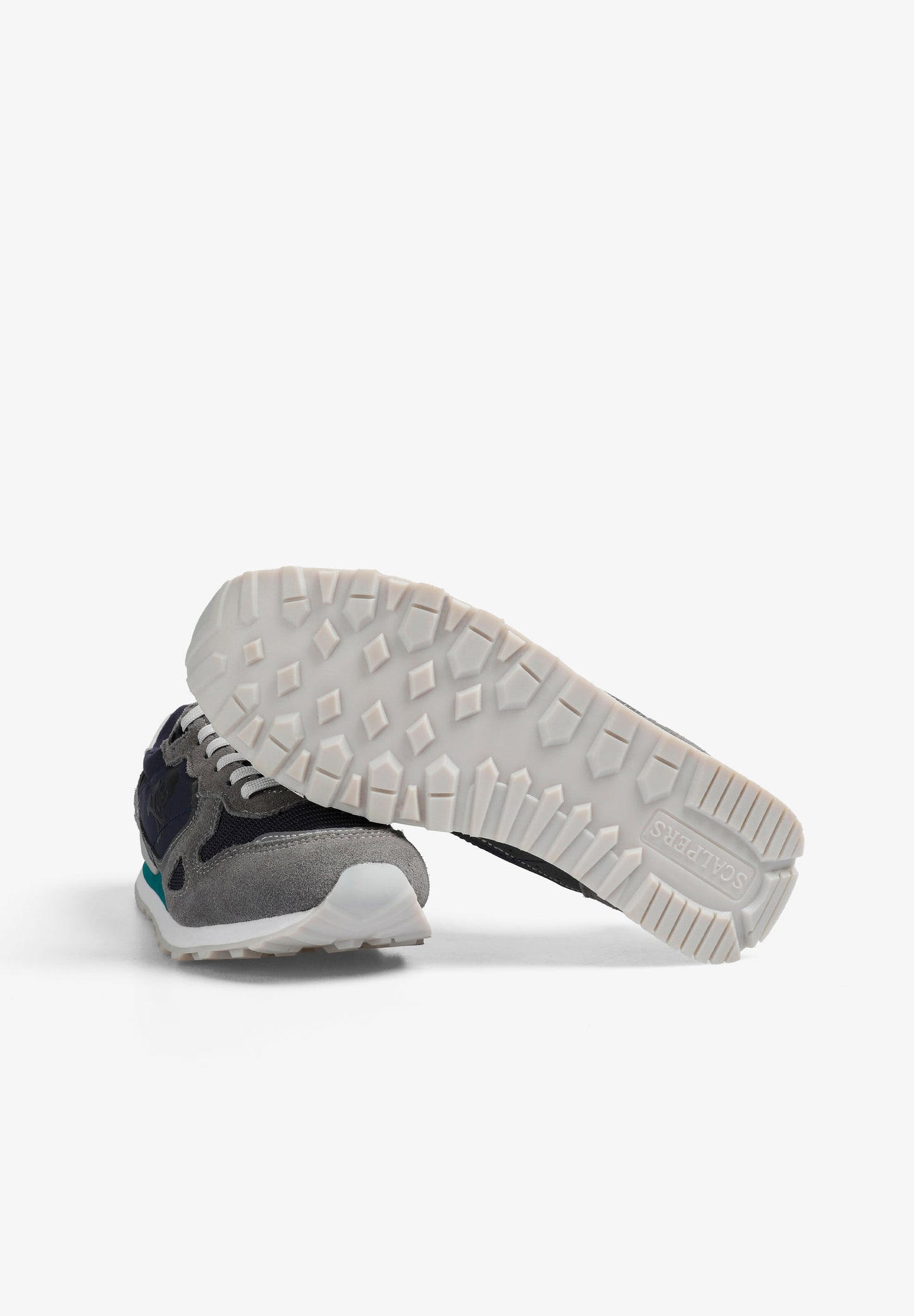 LEATHER SNEAKERS WITH SIDE SKULL