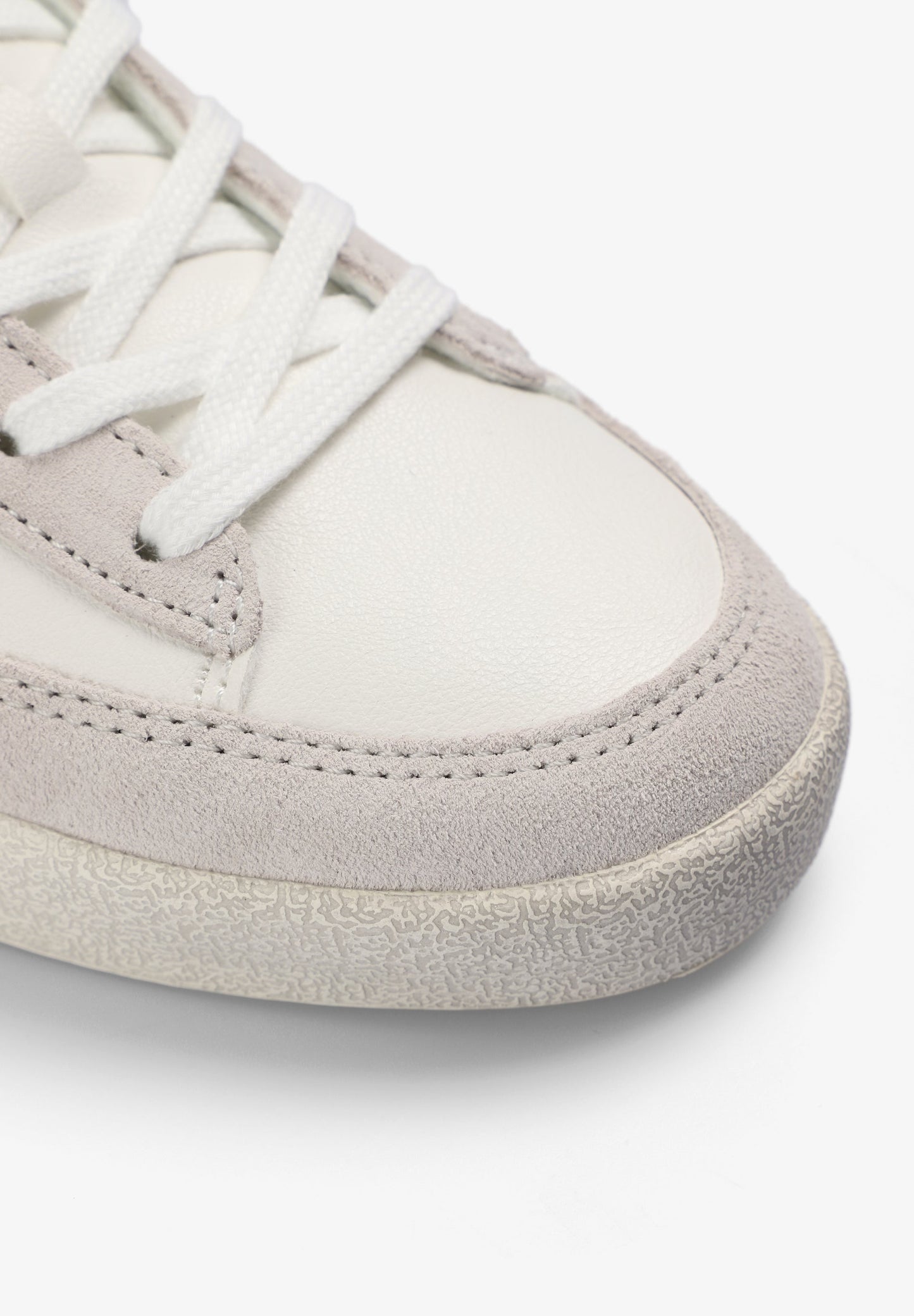 GLITTER SKULL SNEAKERS